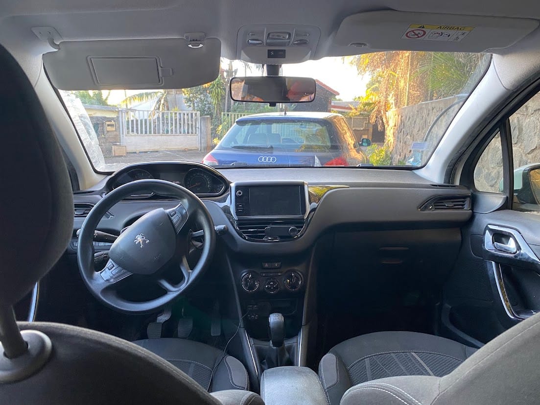 Peugeot 208 avec Port USB