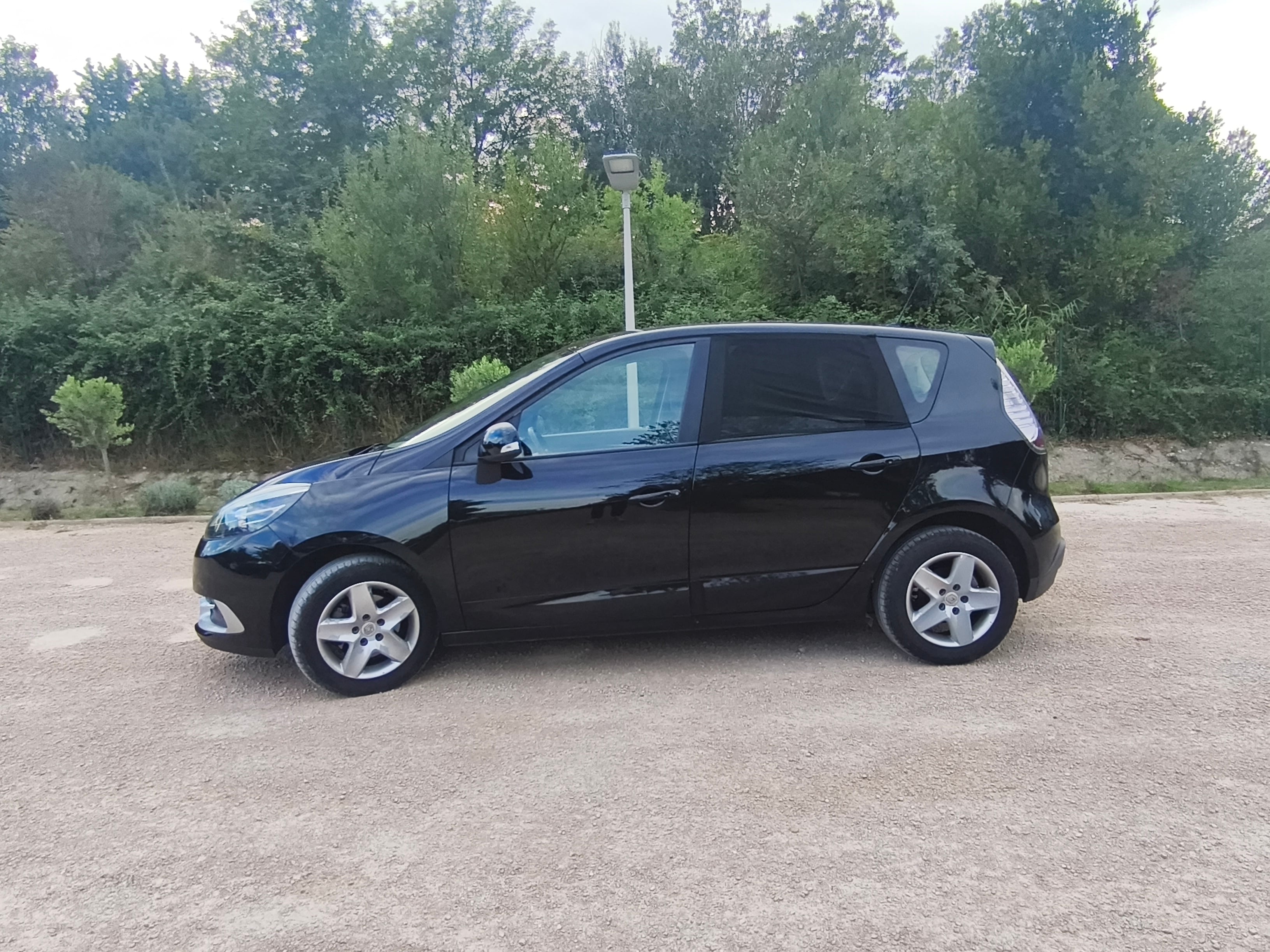 Renault Scenic 1 5 DCI 110CV avec Climatisation