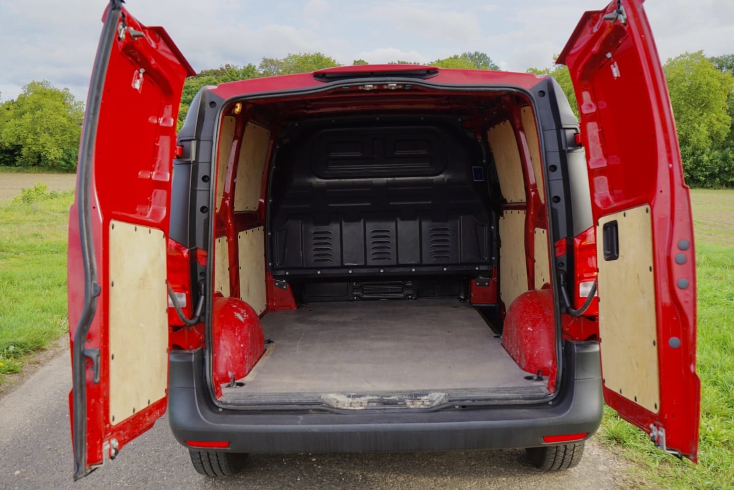 Mercedes-Benz Vito mit Navigationsgerät