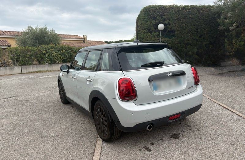 Mini Cooper 5 portes avec Caméra de recul