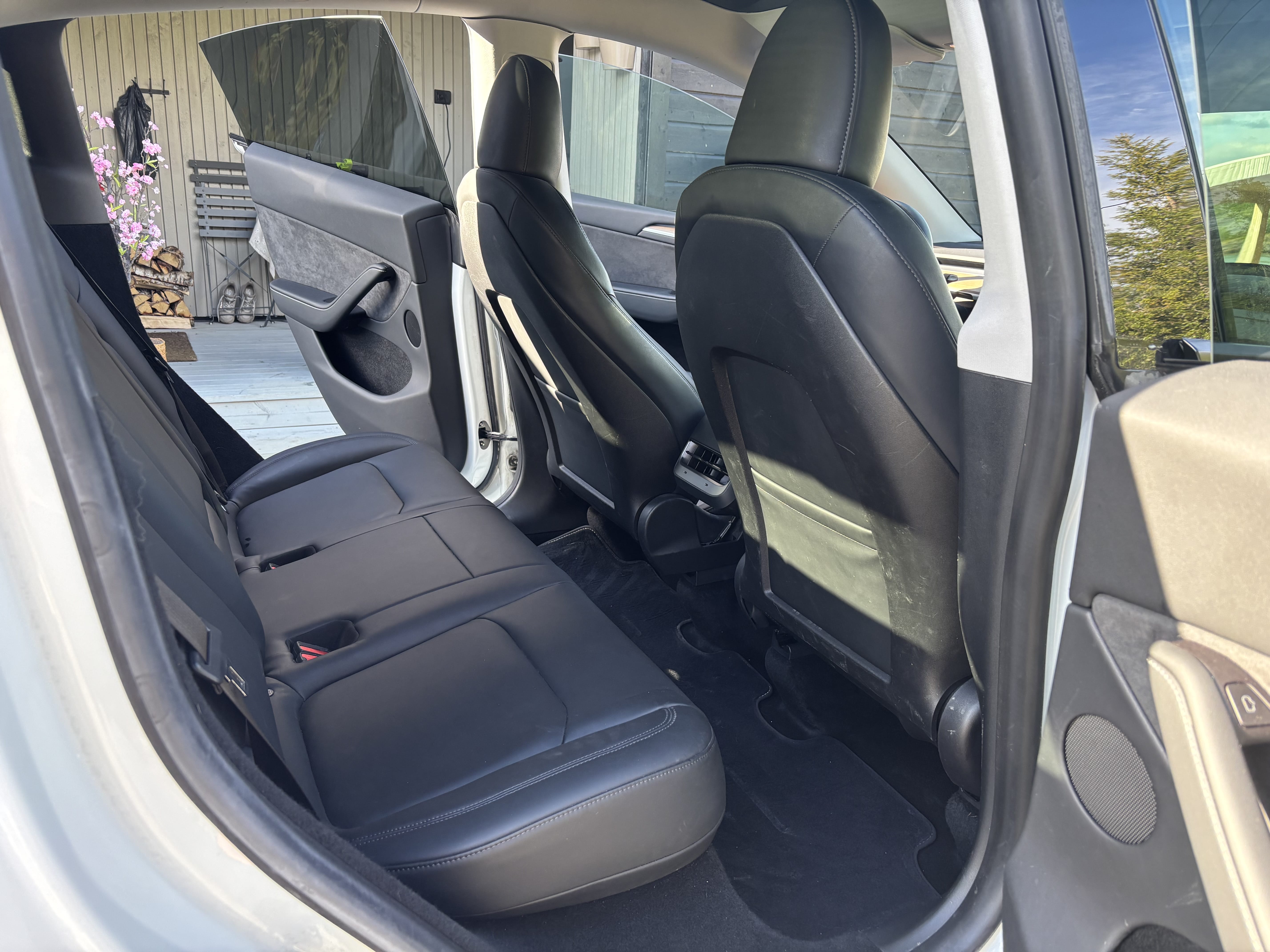 Tesla Model Y Long Range med Cruisekontroll