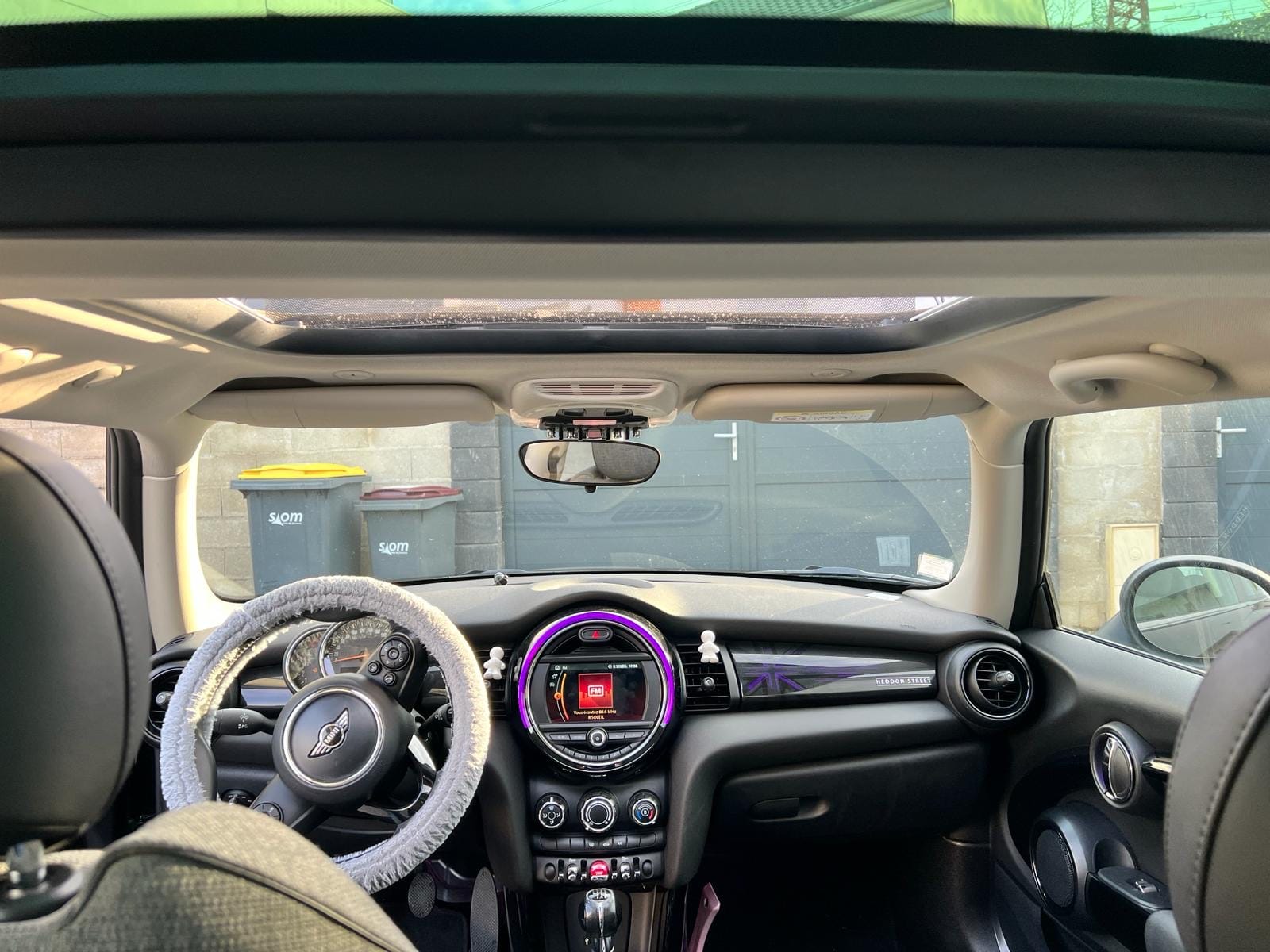 Mini Cooper 3 portes avec Apple CarPlay