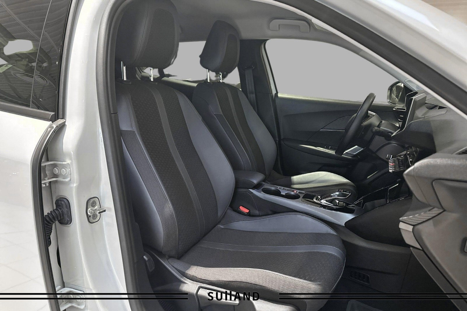 Peugeot 2008 Elbil med GPS
