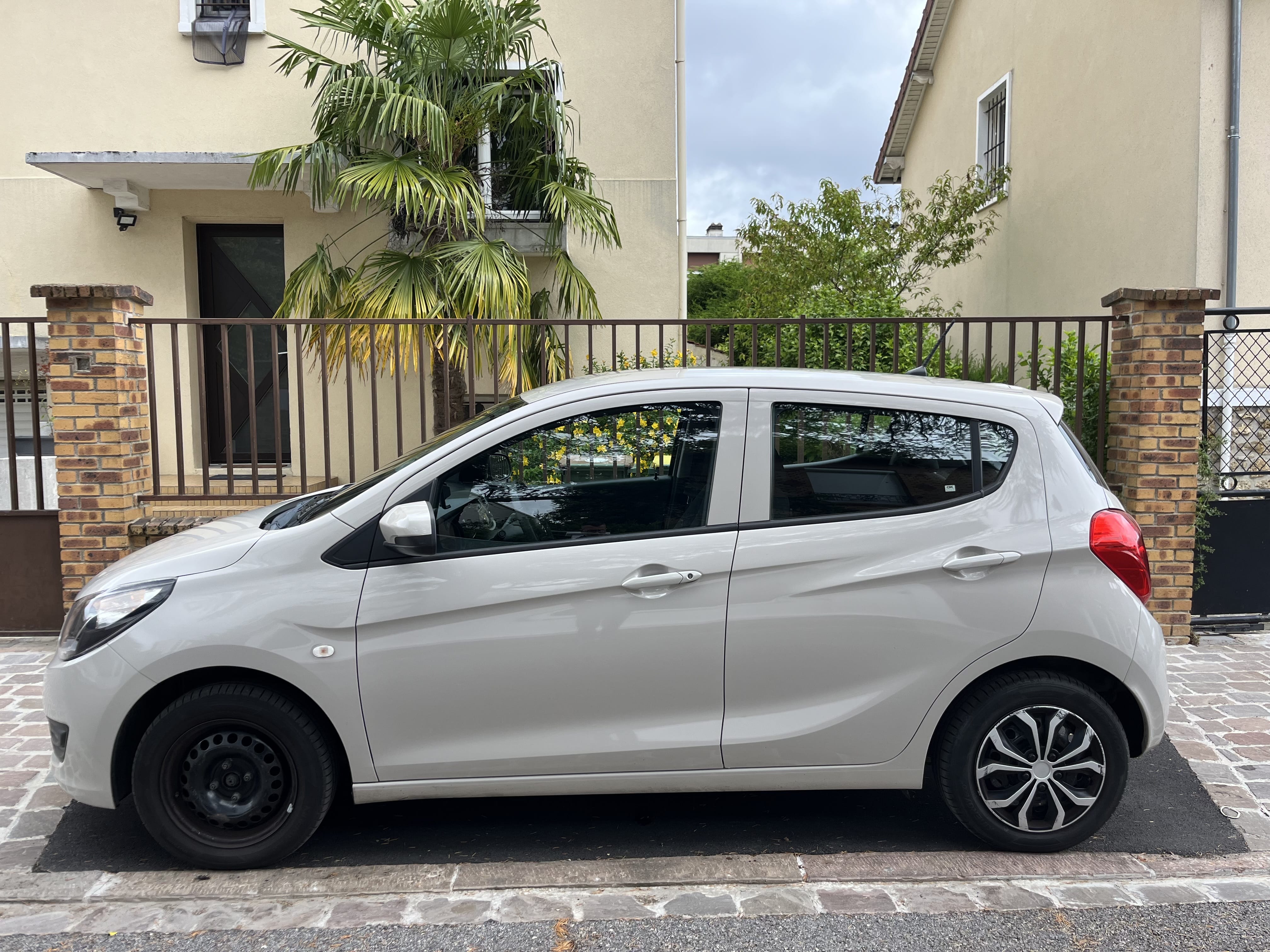 Opel Karl avec Climatisation