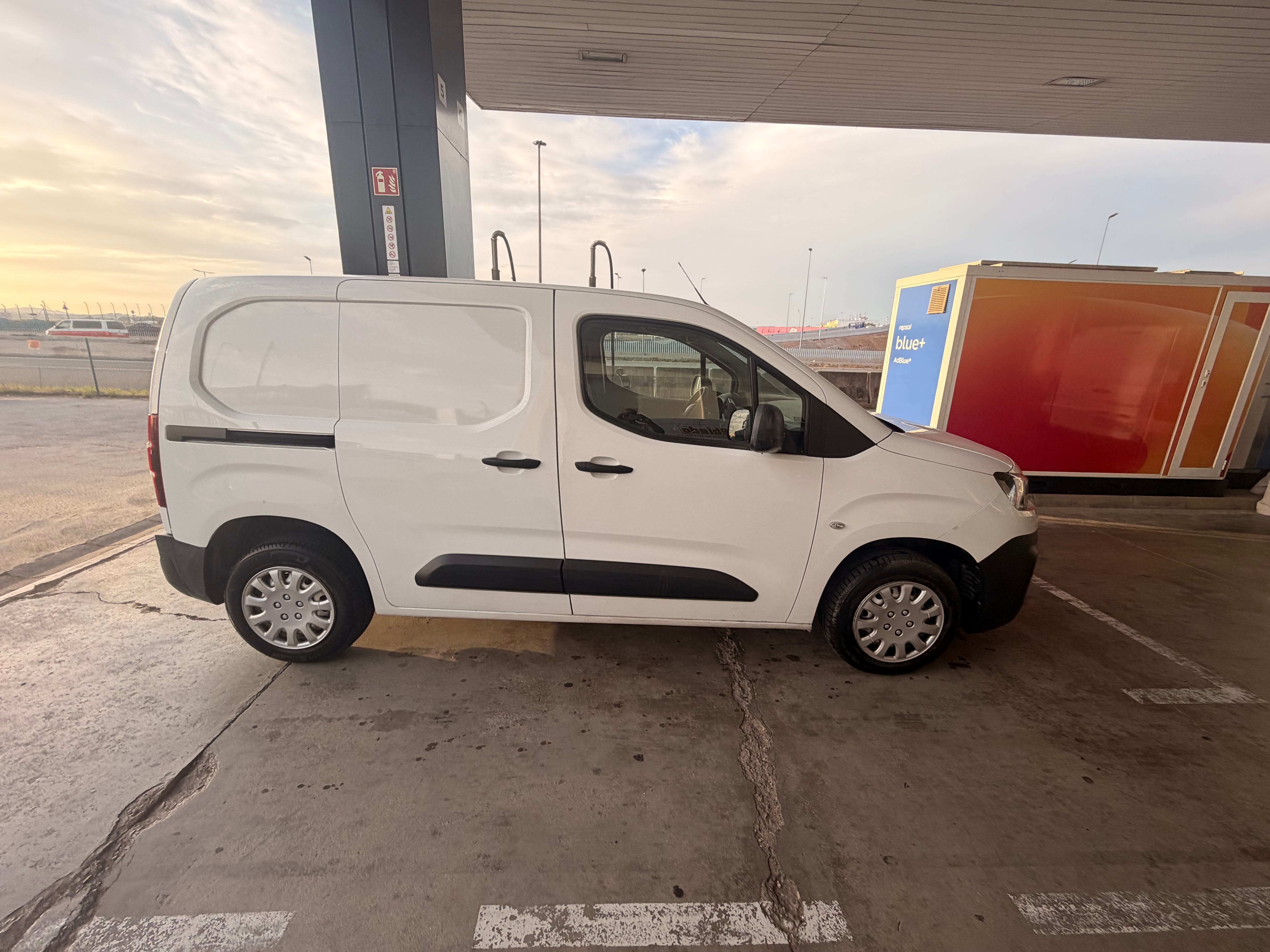 Citroen Berlingo con Puertos de carga USB