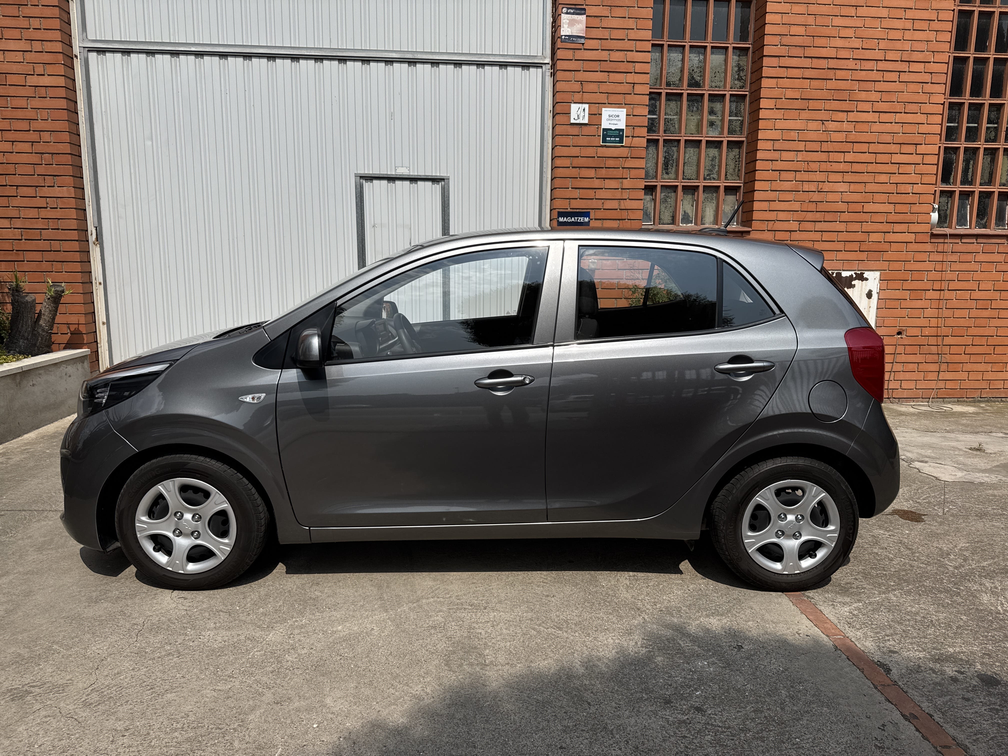 Kia Picanto con Aire acondicionado