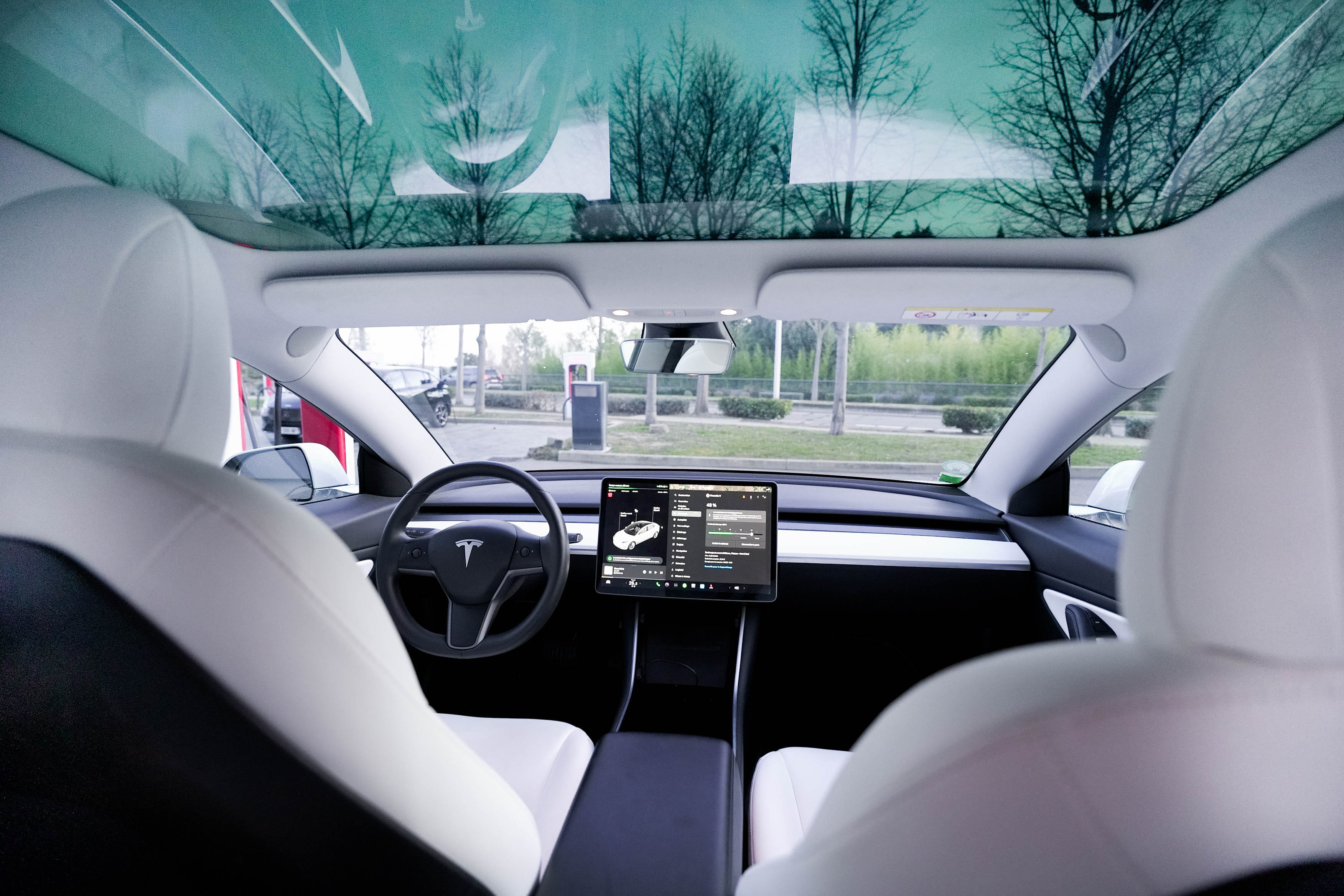 Tesla Model 3 avec Régulateur de vitesse