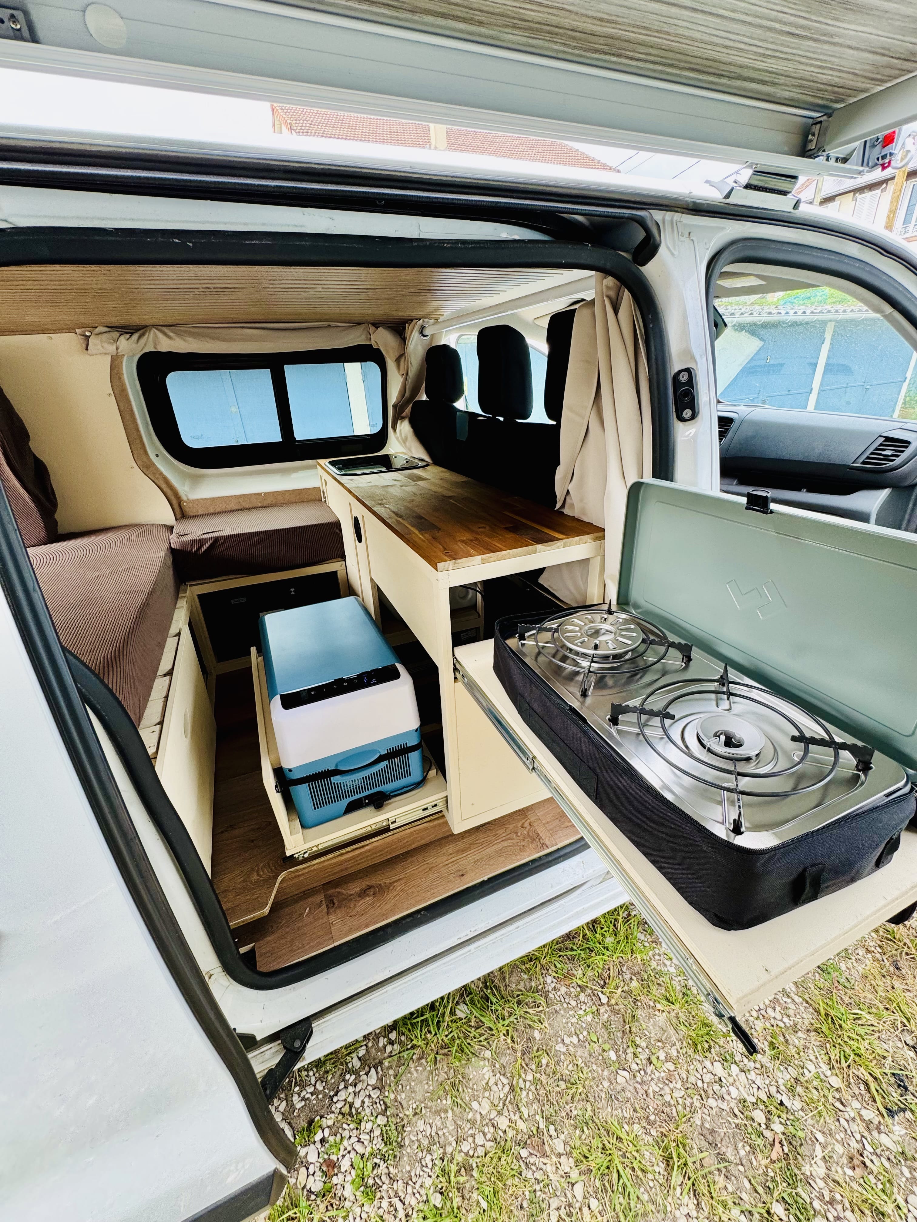 Peugeot Expert 2L HDI 120ch avec Climatisation