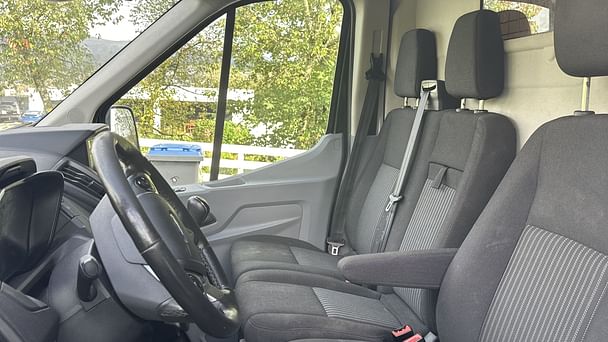 Ford Transit AWD med Vinterdekk