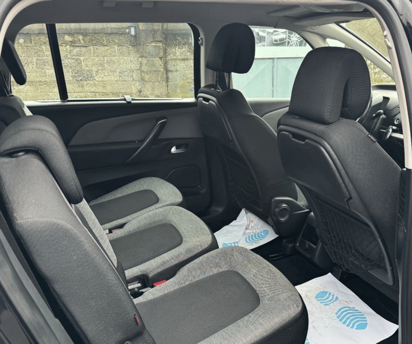 Citroen C4 Grand Spacetourer avec Siège bébé