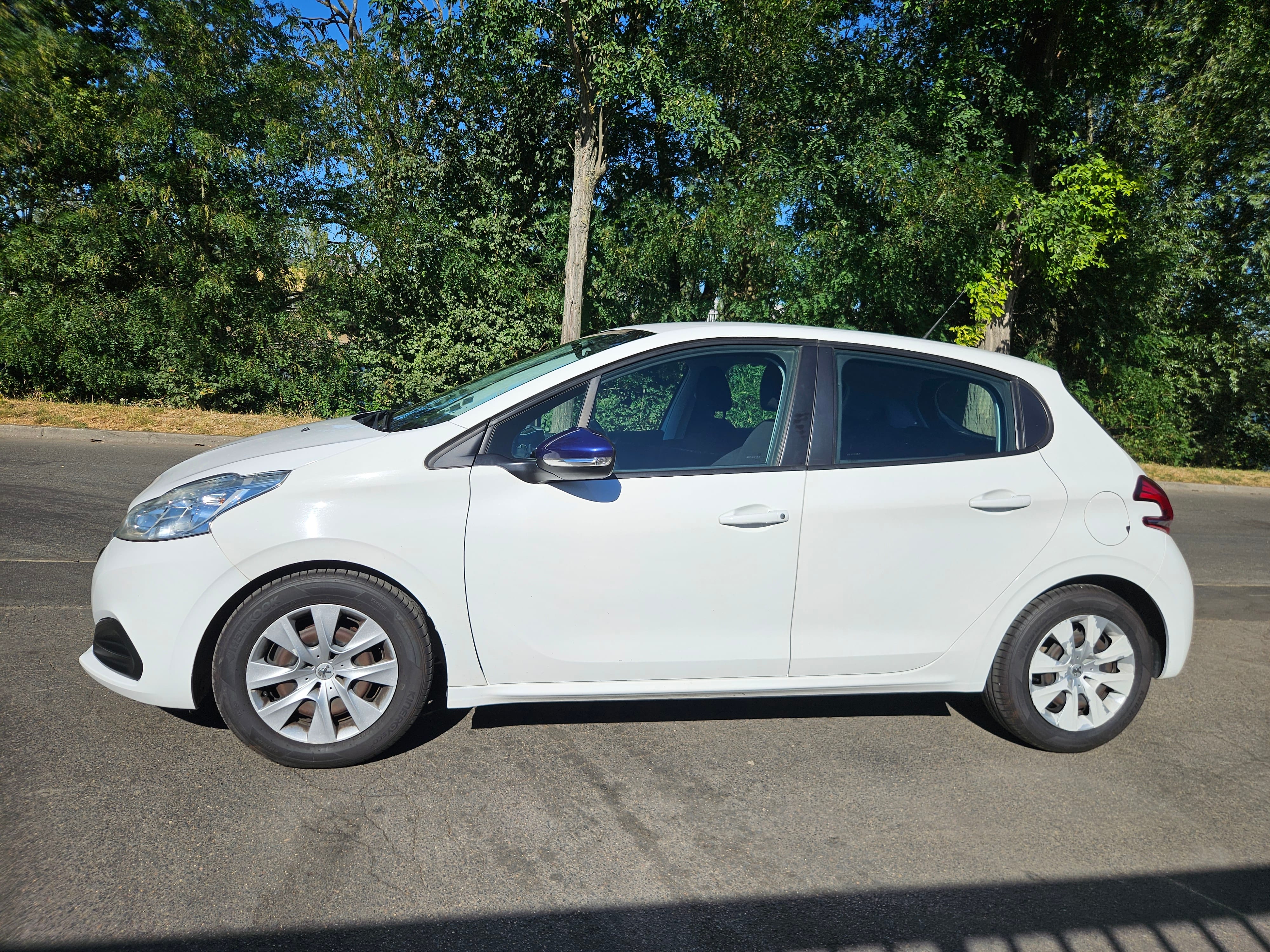 Peugeot 208 avec Climatisation