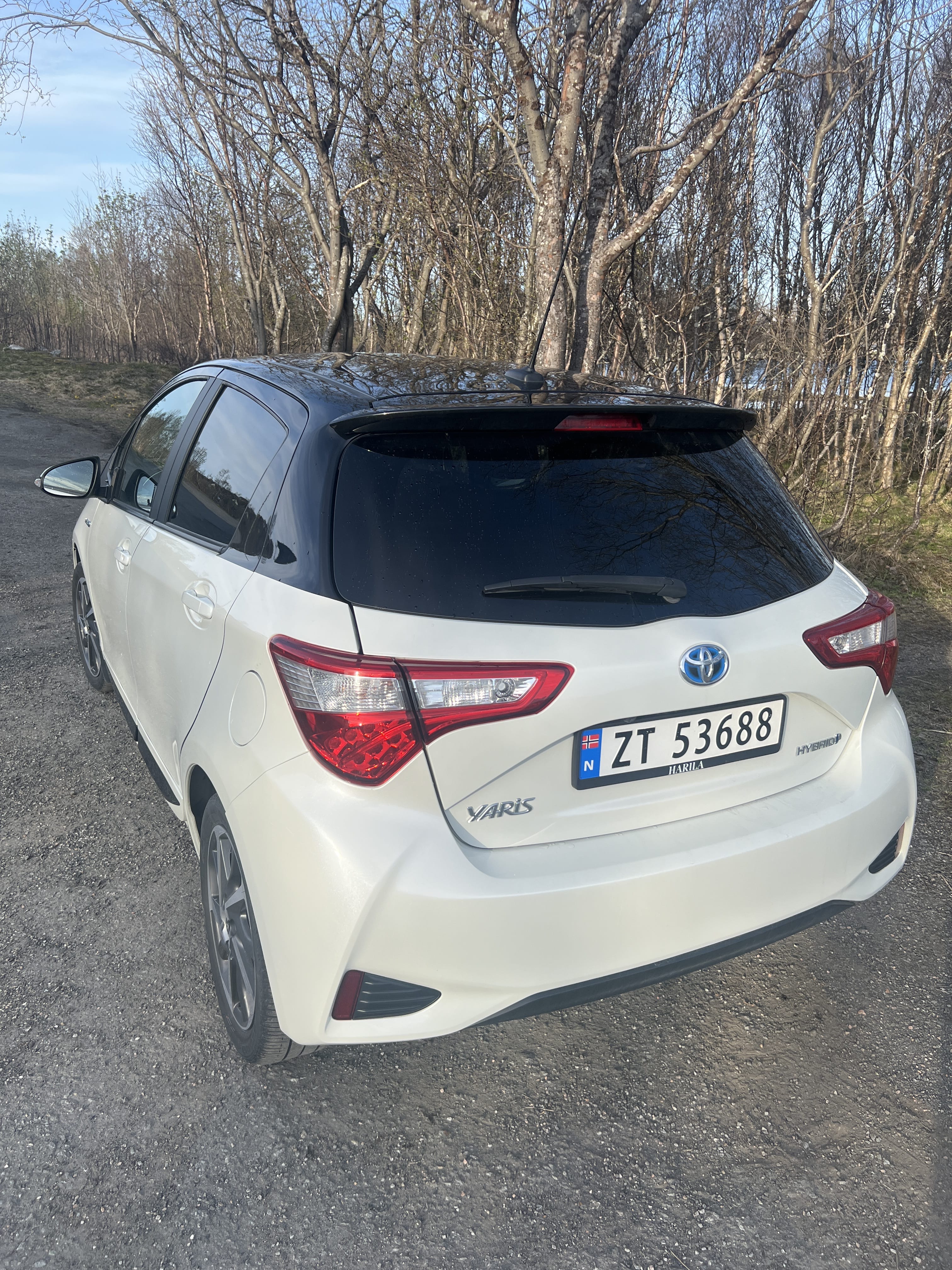 Toyota Yaris mit Navigationsgerät