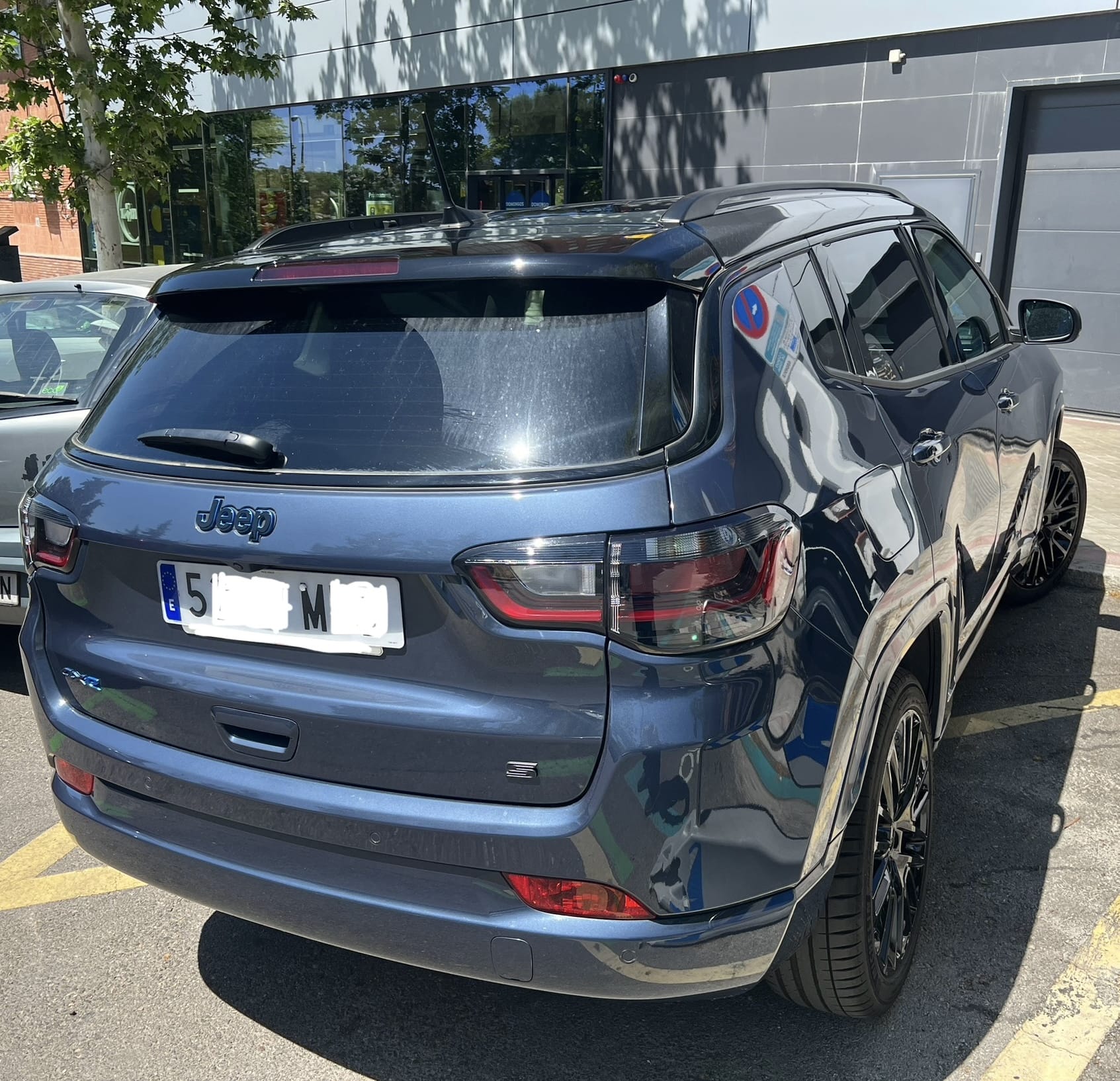 Jeep Compass, 2022, Gasolina 95 / Eléctrico (híbrido), Automático