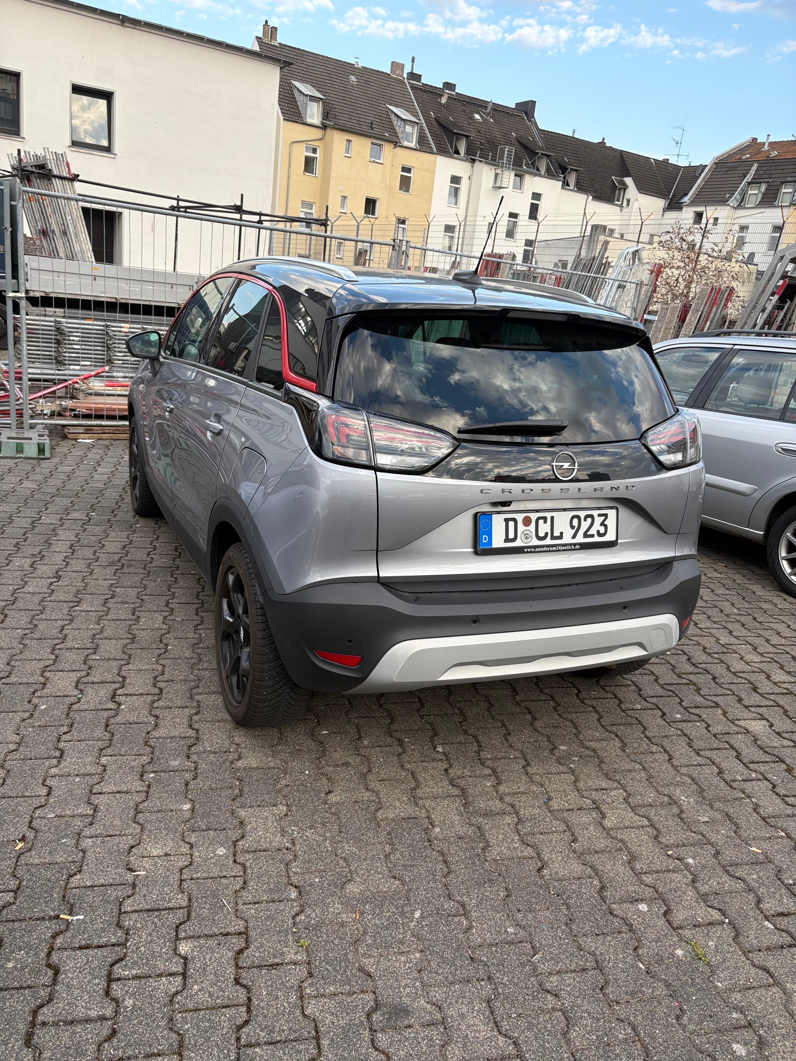 Opel Crossland mit Rückfahrkamera