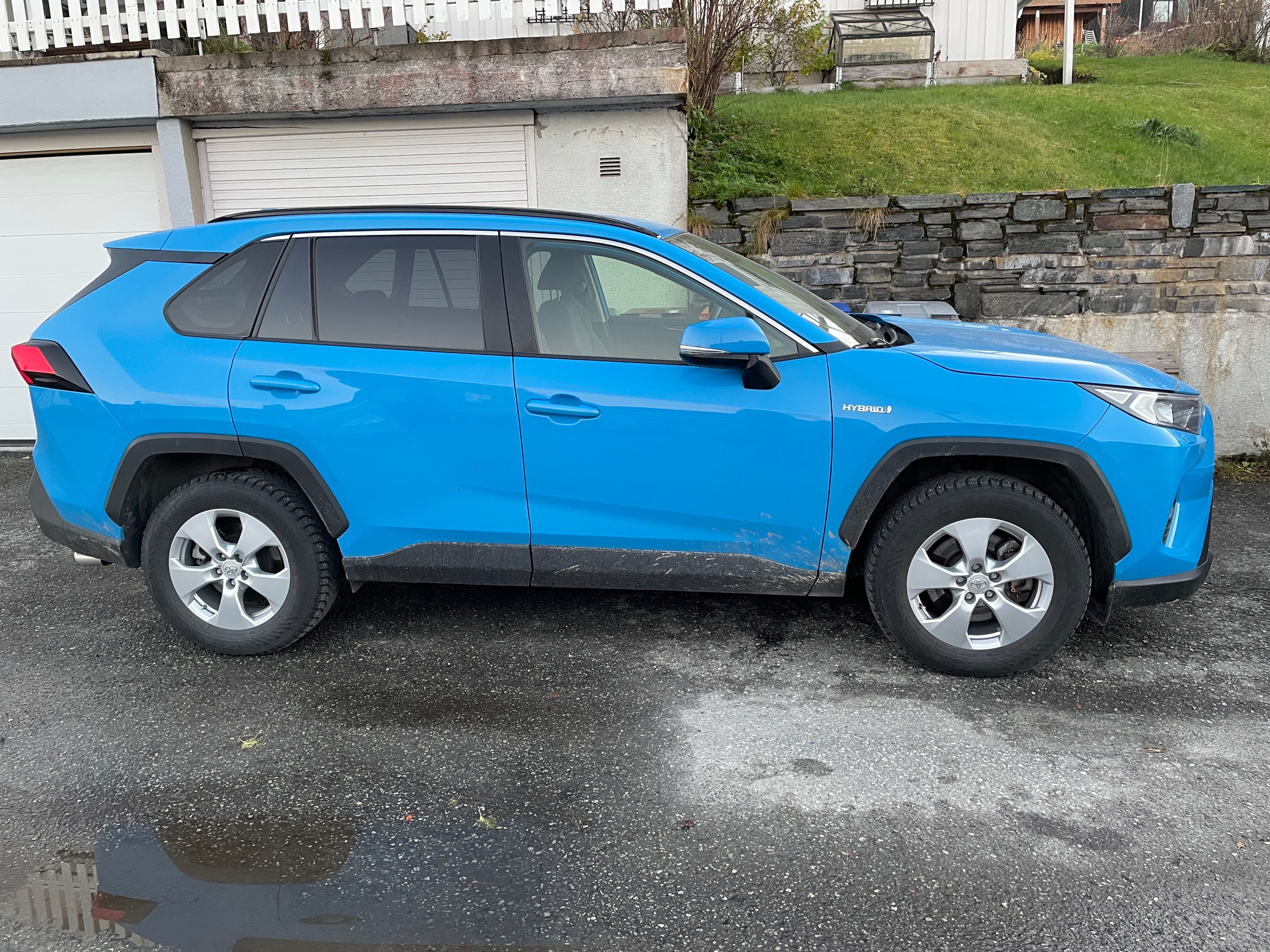 Toyota RAV 4 Hybrid med Aircondition