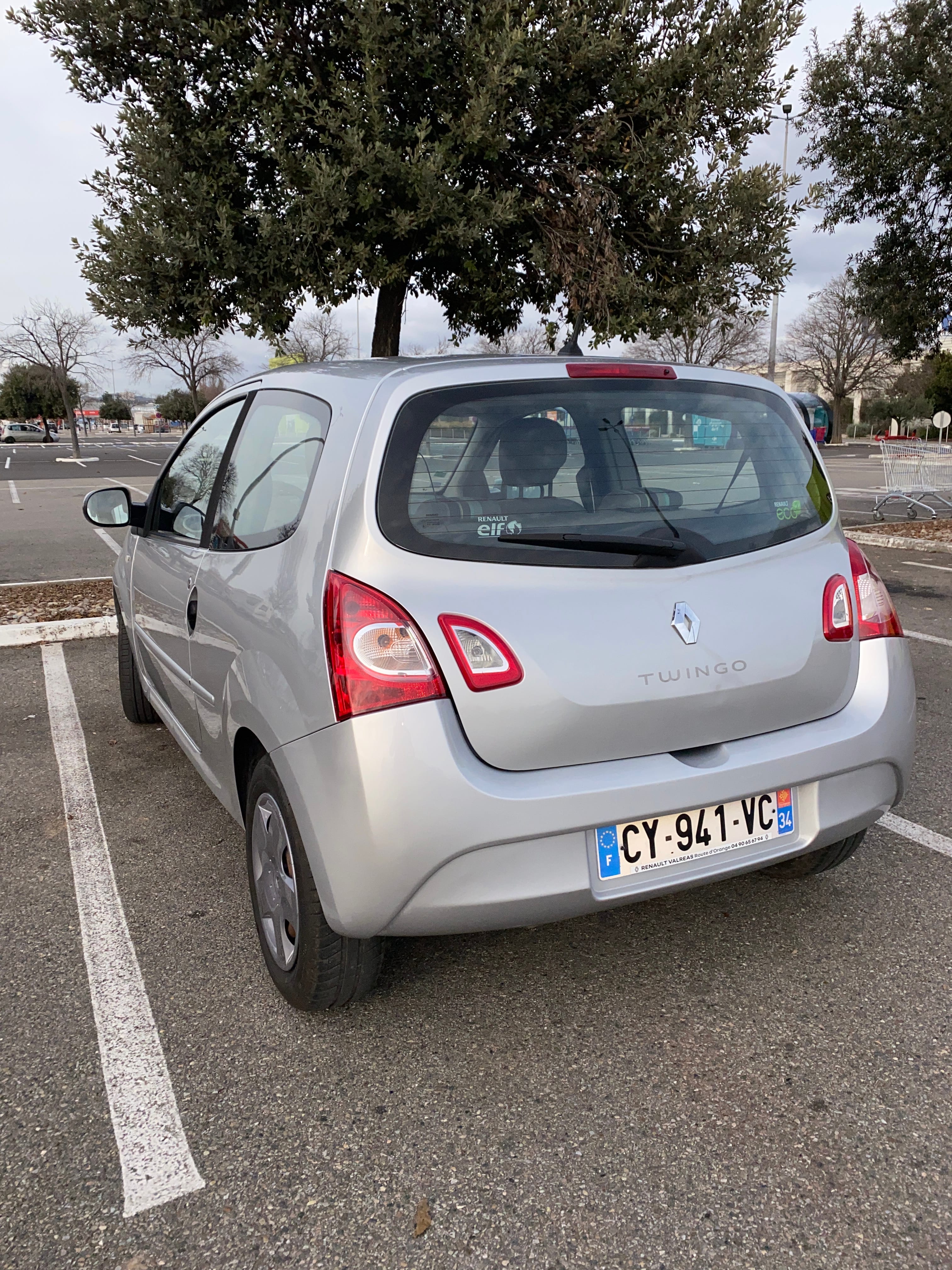 Renault Twingo avec Siège bébé