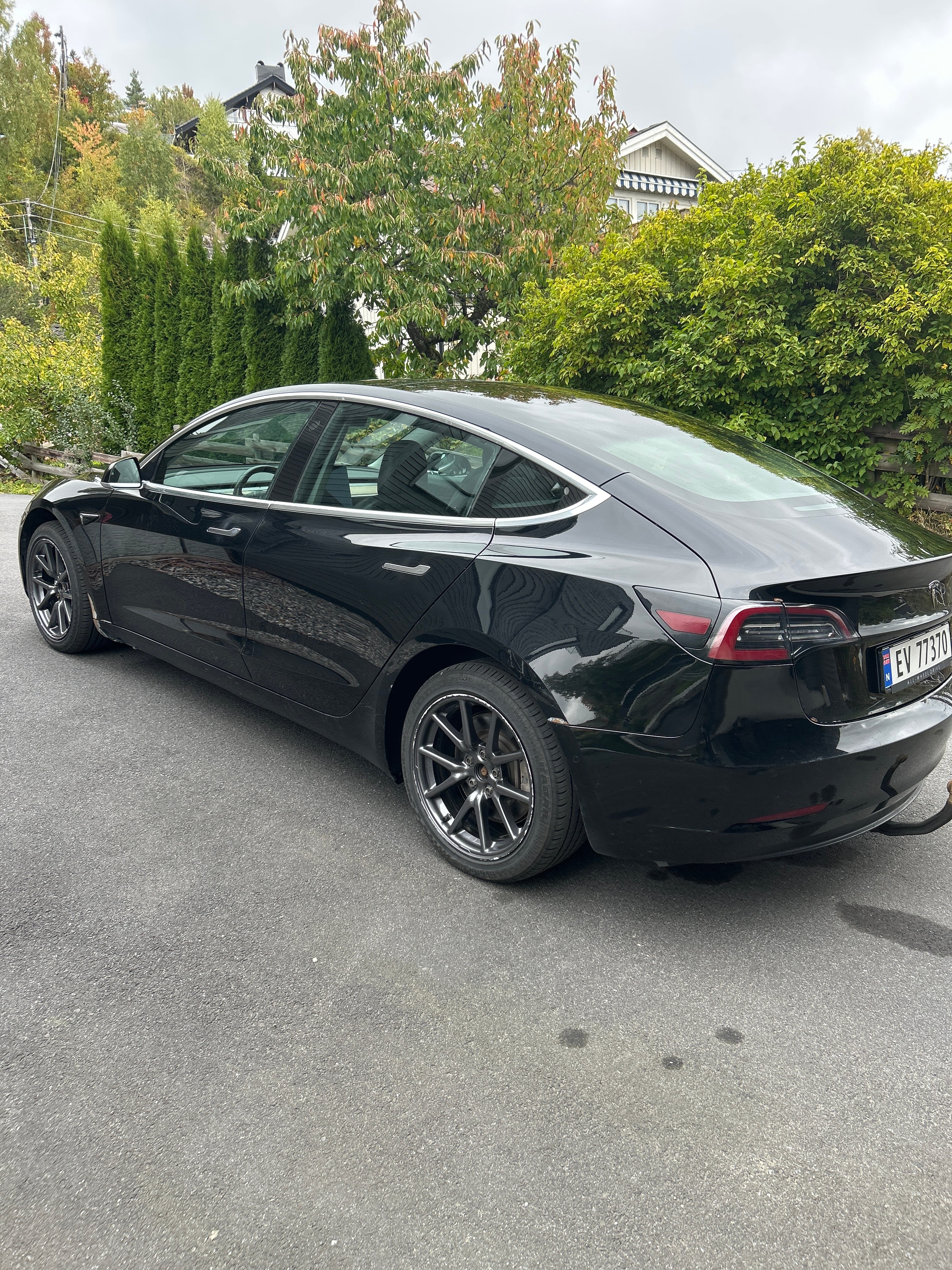 Tesla Model 3 Long Range med GPS