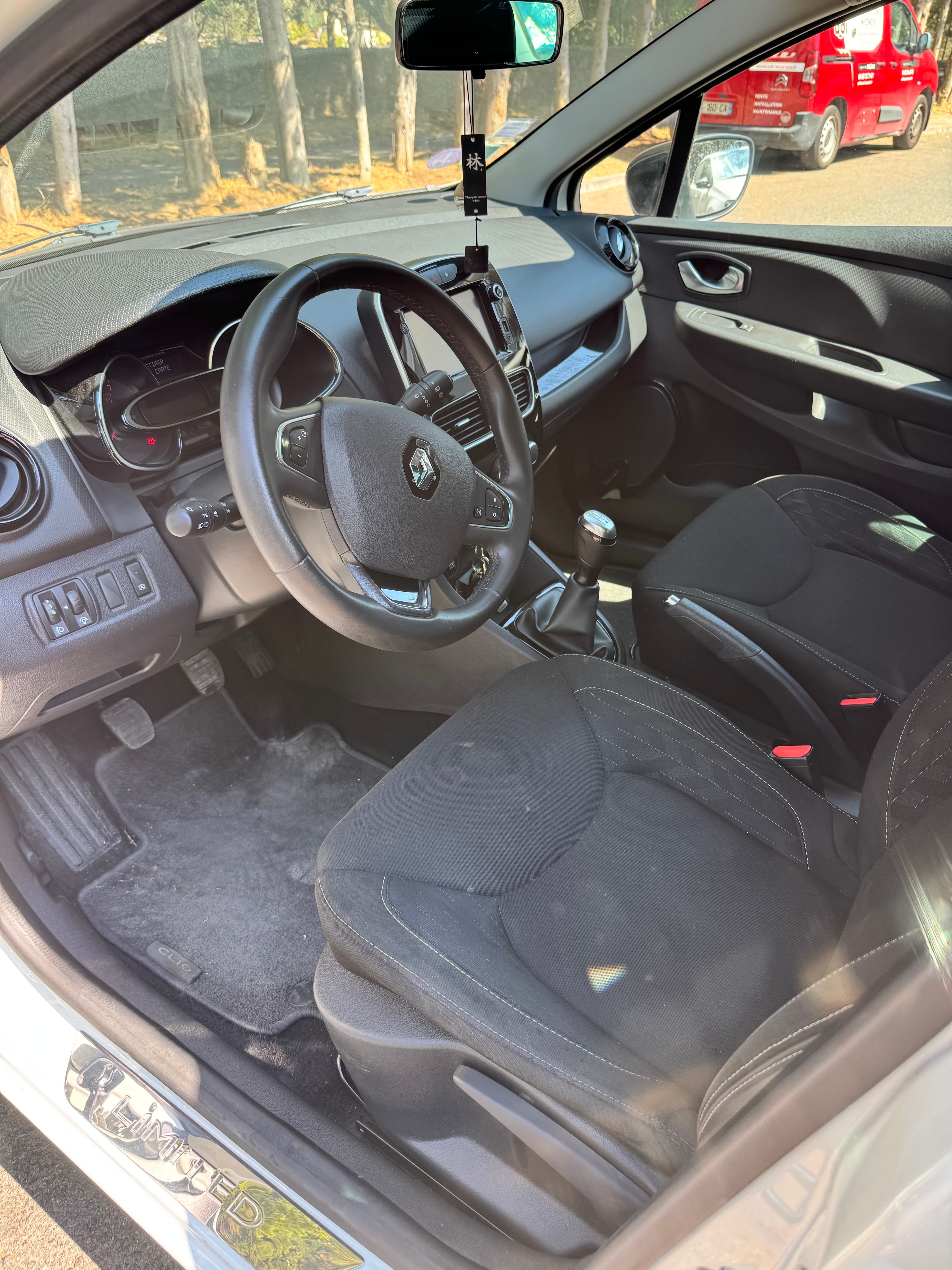 Renault Clio avec Port USB