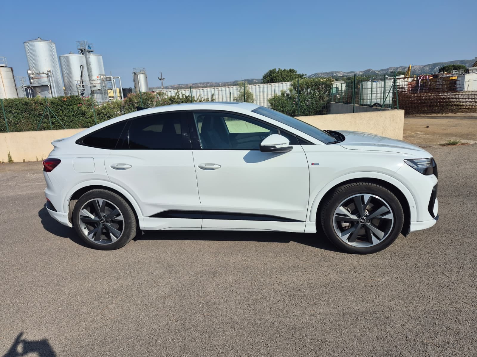 Audi Q4 Sportback 40 e-tron (RWD) avec Climatisation