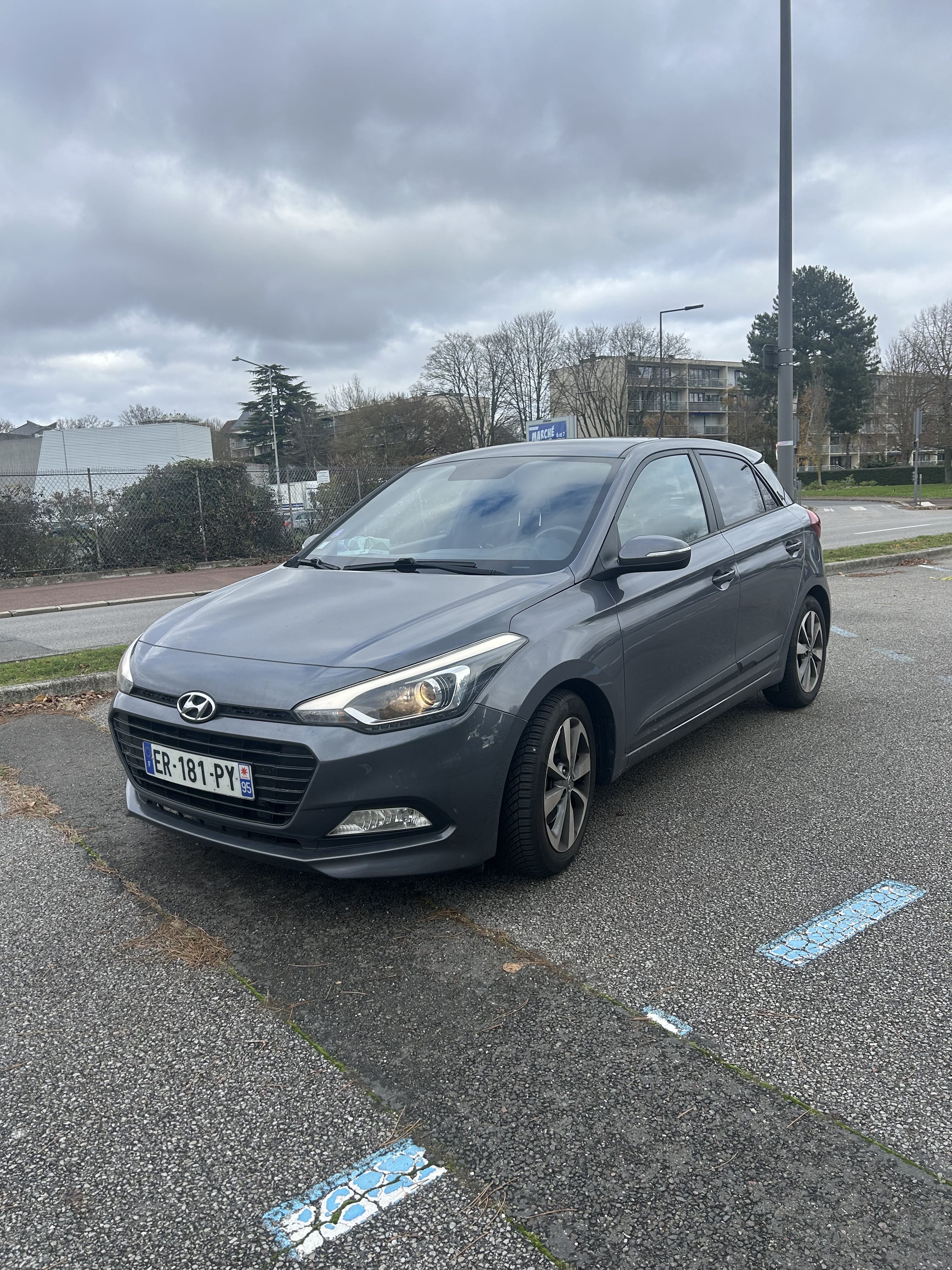 Hyundai i20, 2017, Essence 98