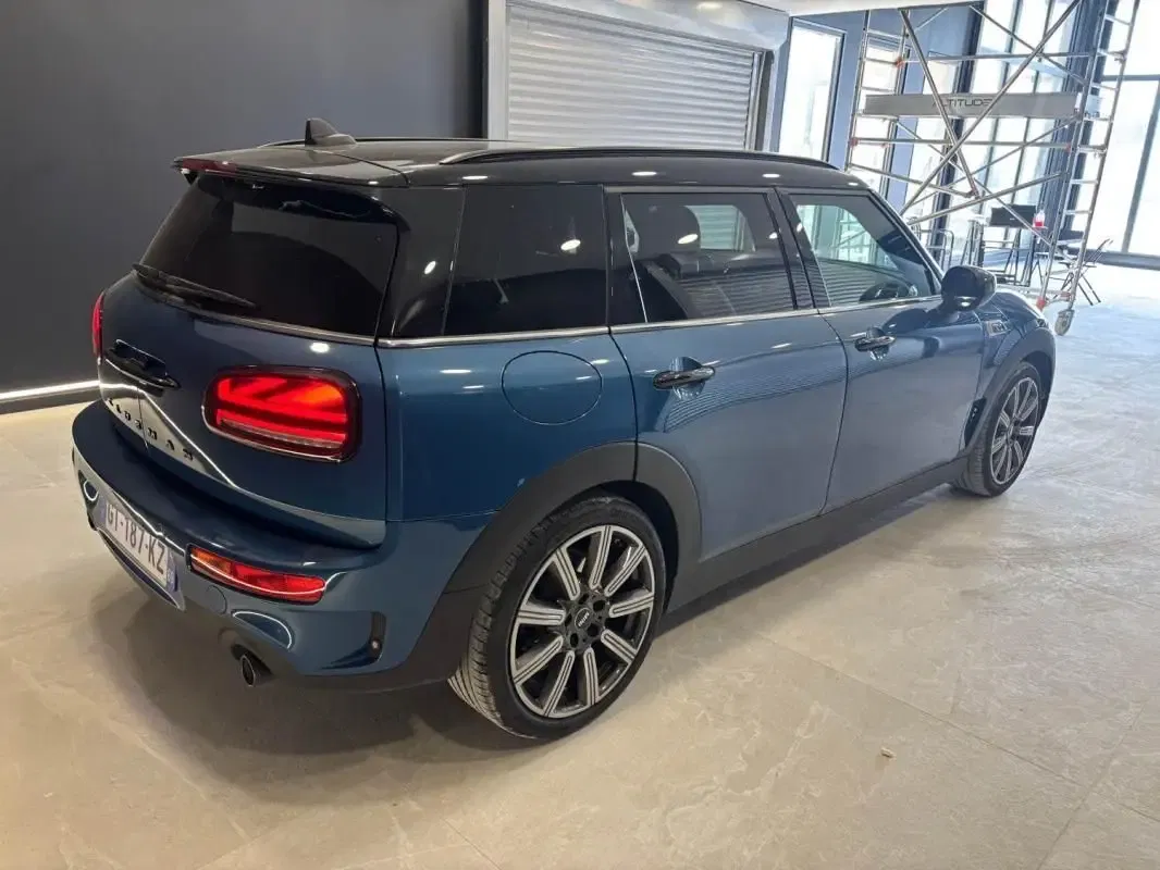 Mini Clubman avec Caméra de recul