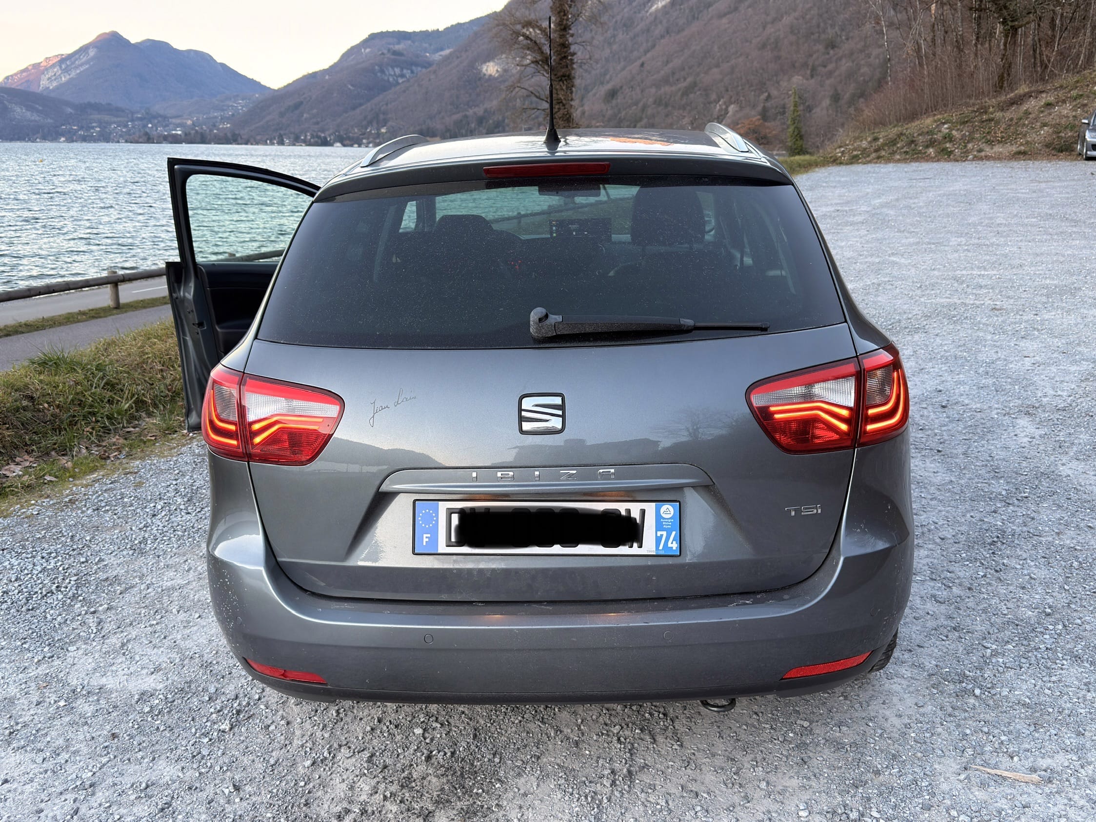 Seat Ibiza ST avec Climatisation