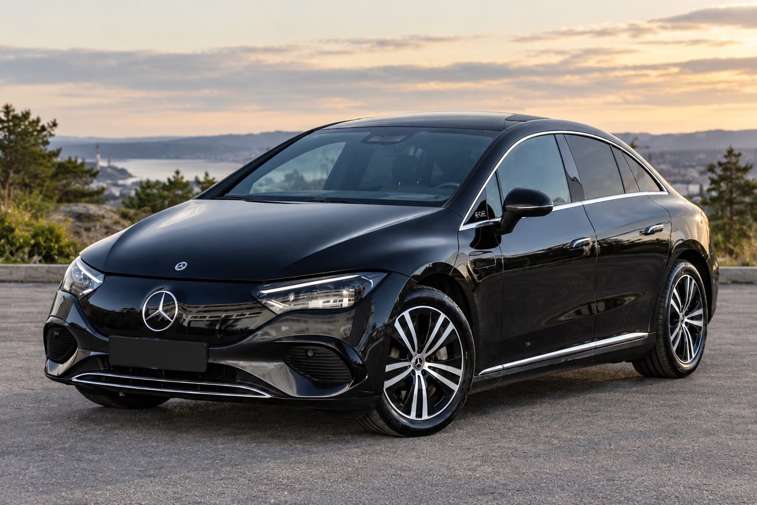 Mercedes-Benz EQE 300, 2023, Elektrisk, automatisk