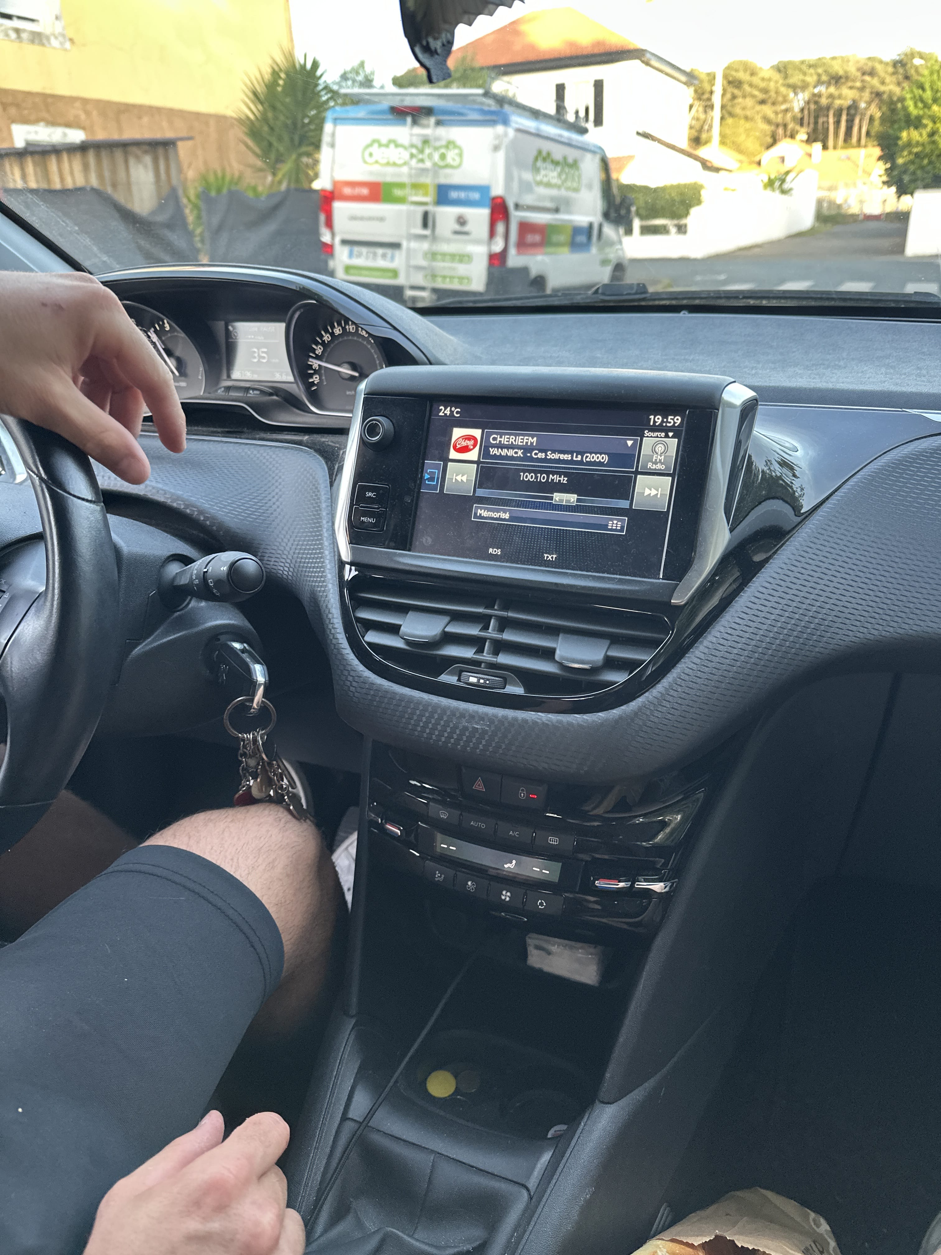 Peugeot 208 avec Régulateur de vitesse