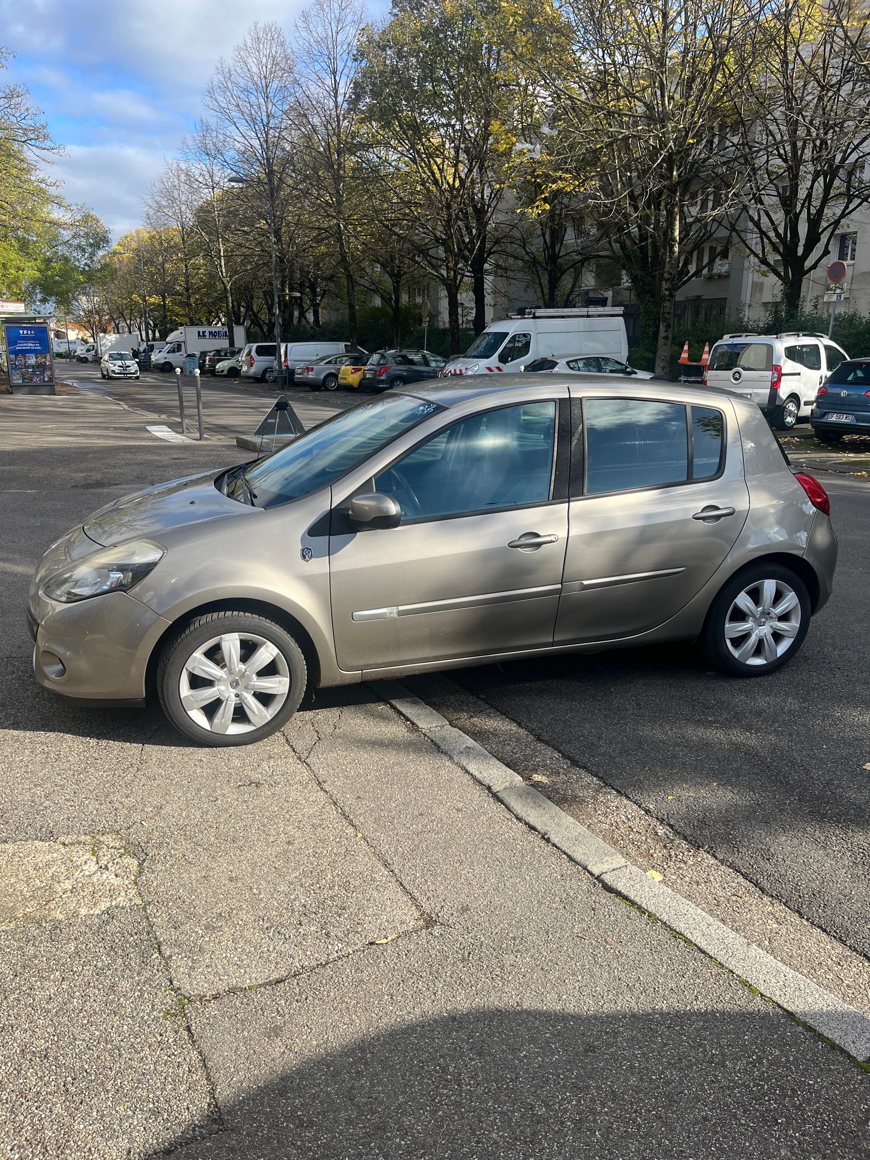 Renault Clio avec GPS