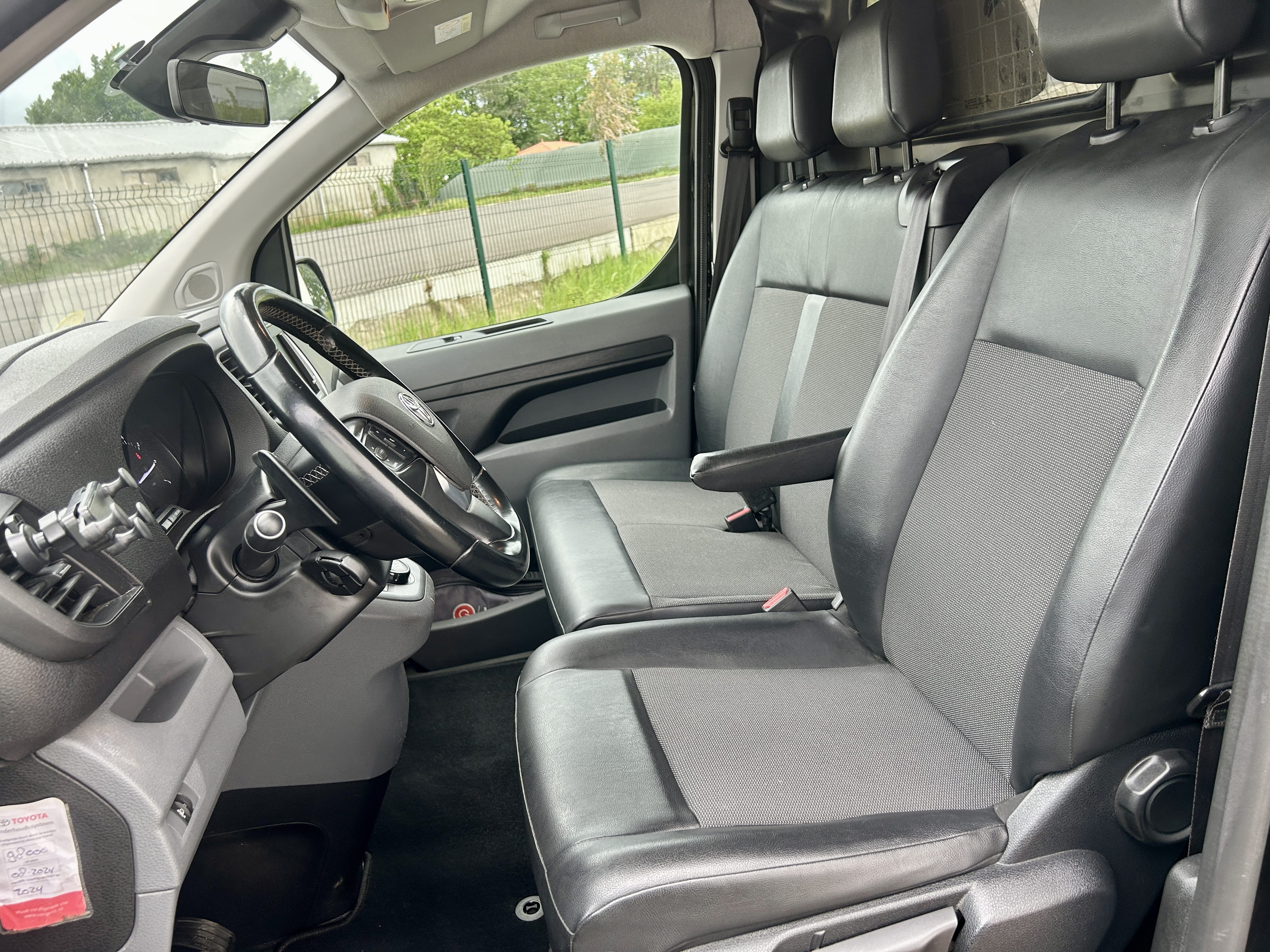 Toyota Proace Fourgon avec GPS
