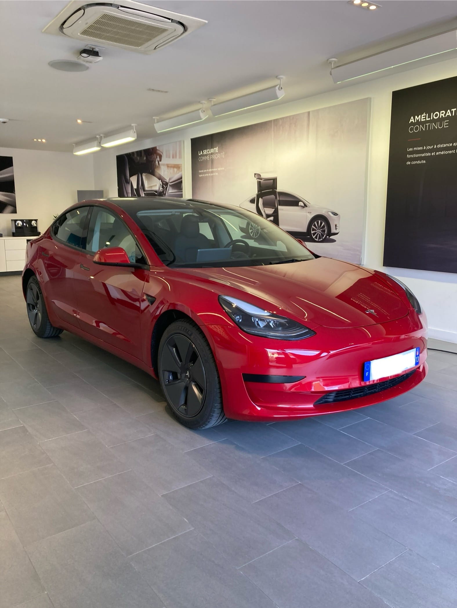 Tesla Model 3, 2022, Électrique, automatique