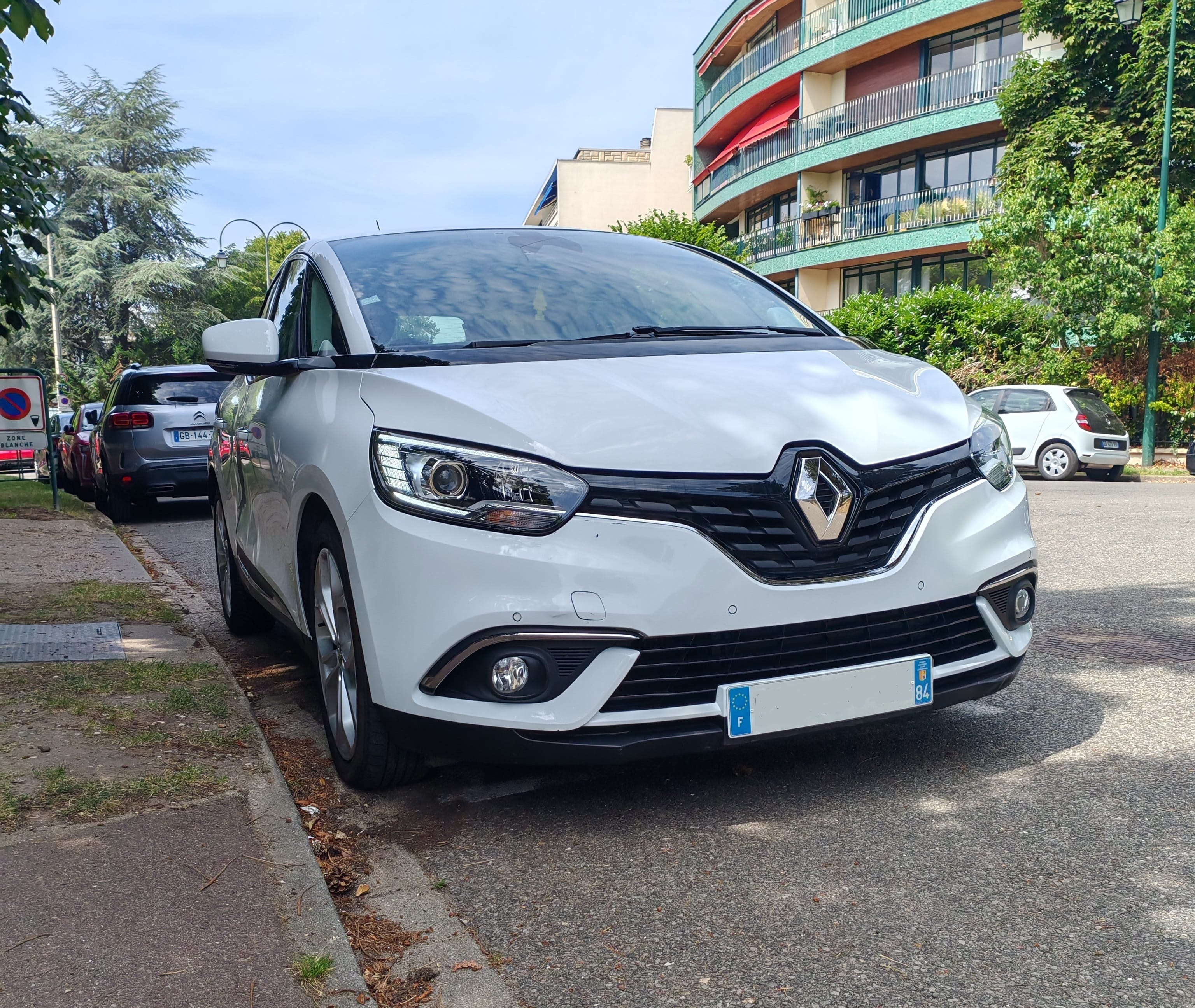 Renault Scenic Familiale / Grand Coffre / Android Auto avec Climatisation