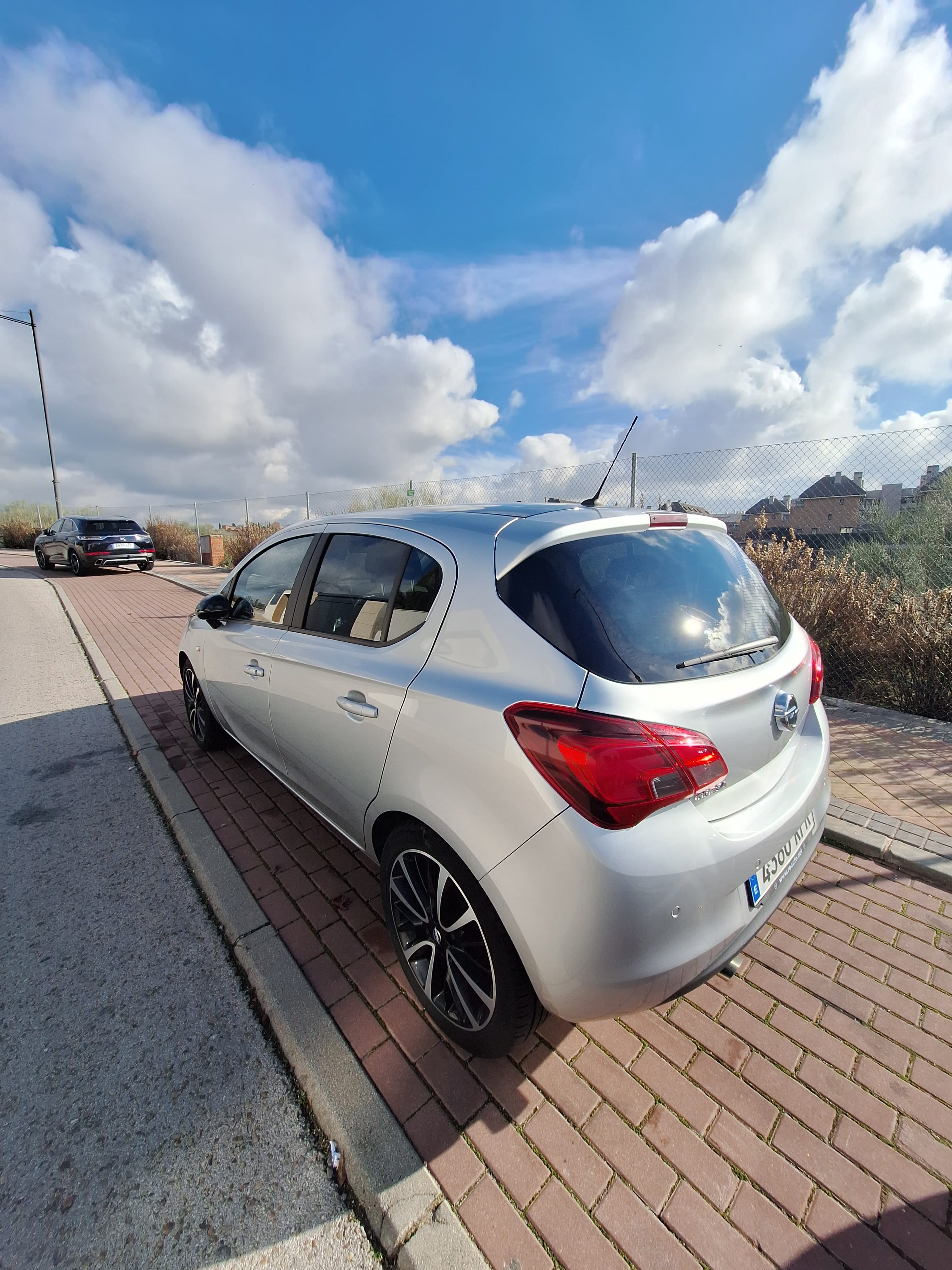 Opel Corsa con Control de velocidad