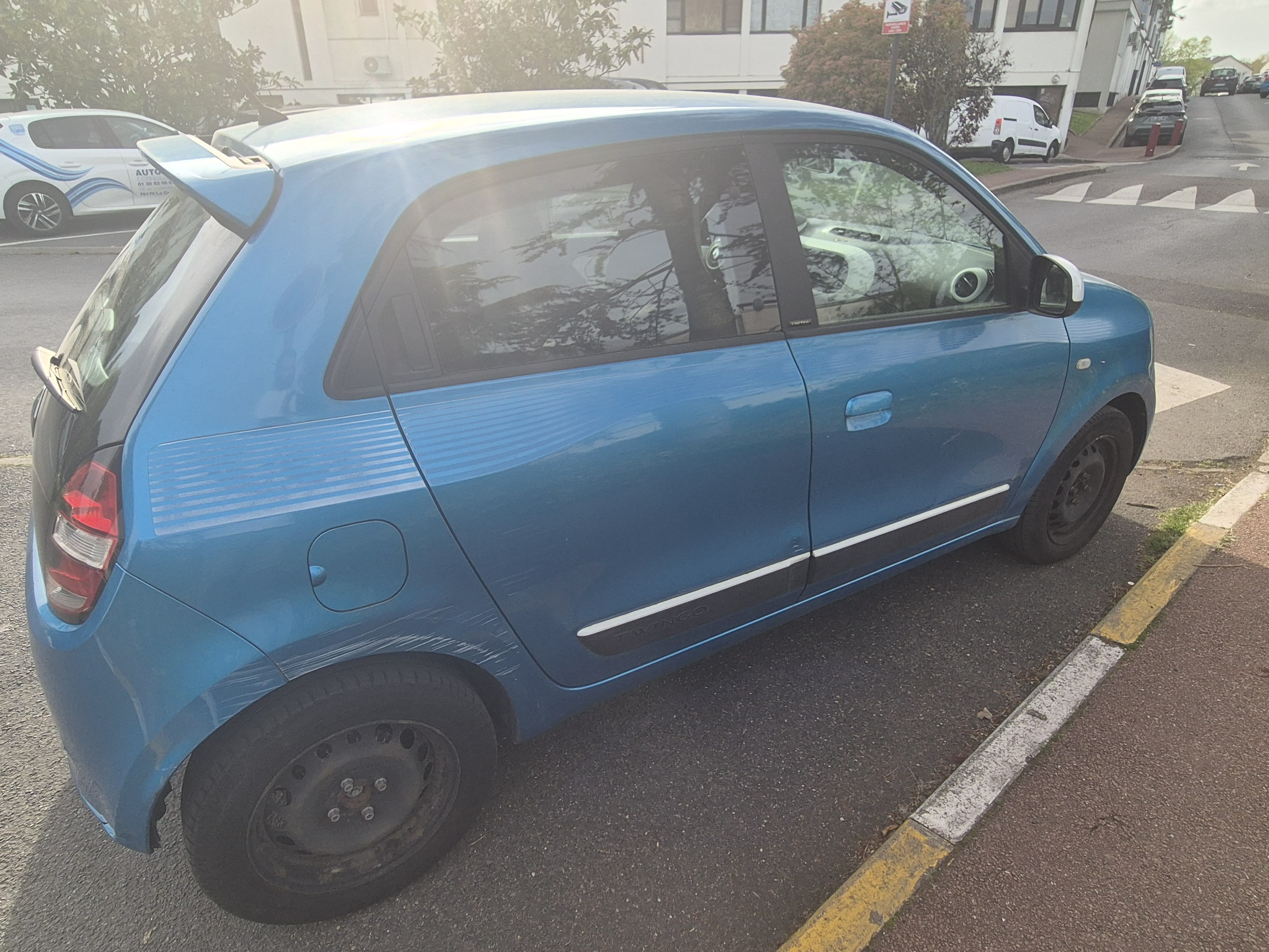 Renault Twingo avec Autoradio
