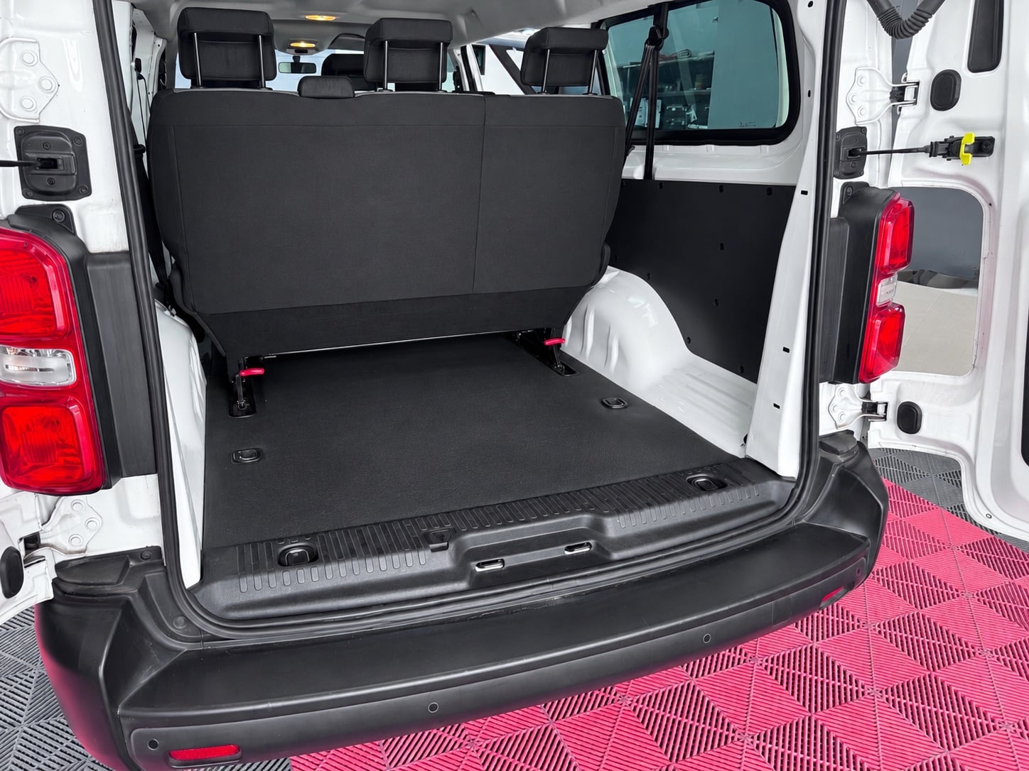 Citroen Jumpy SpaceTourer avec Port USB