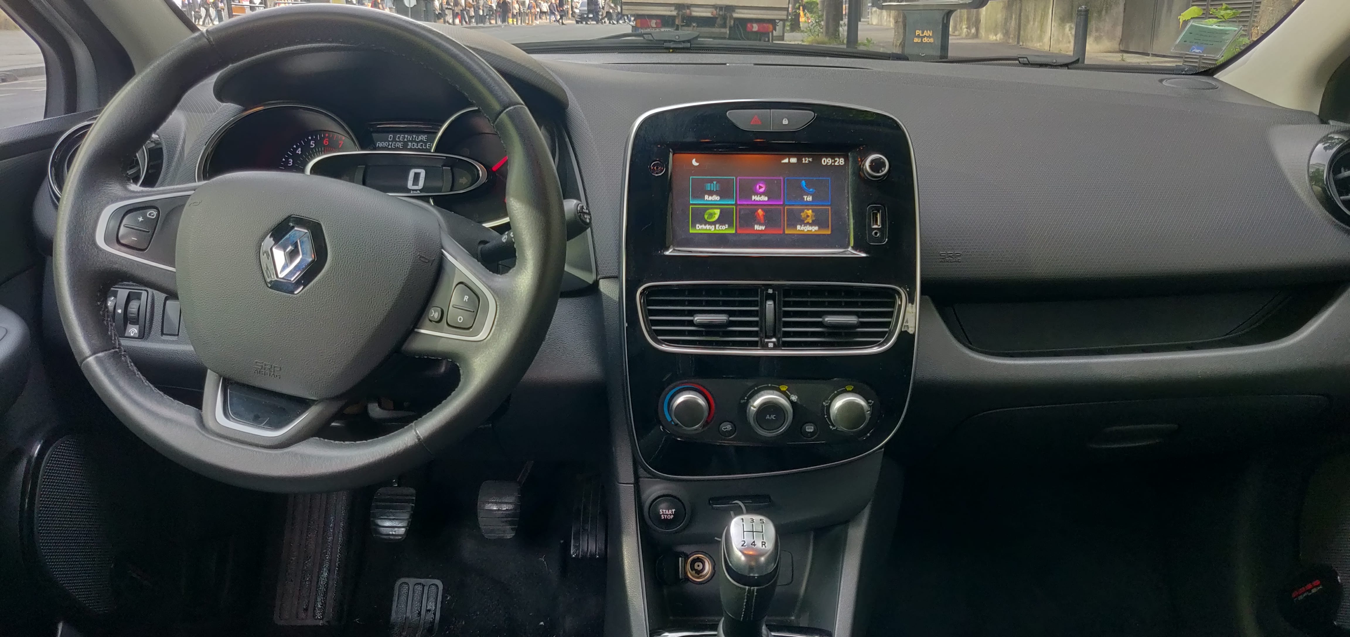 Renault Clio EW940SQ avec Audio Bluetooth
