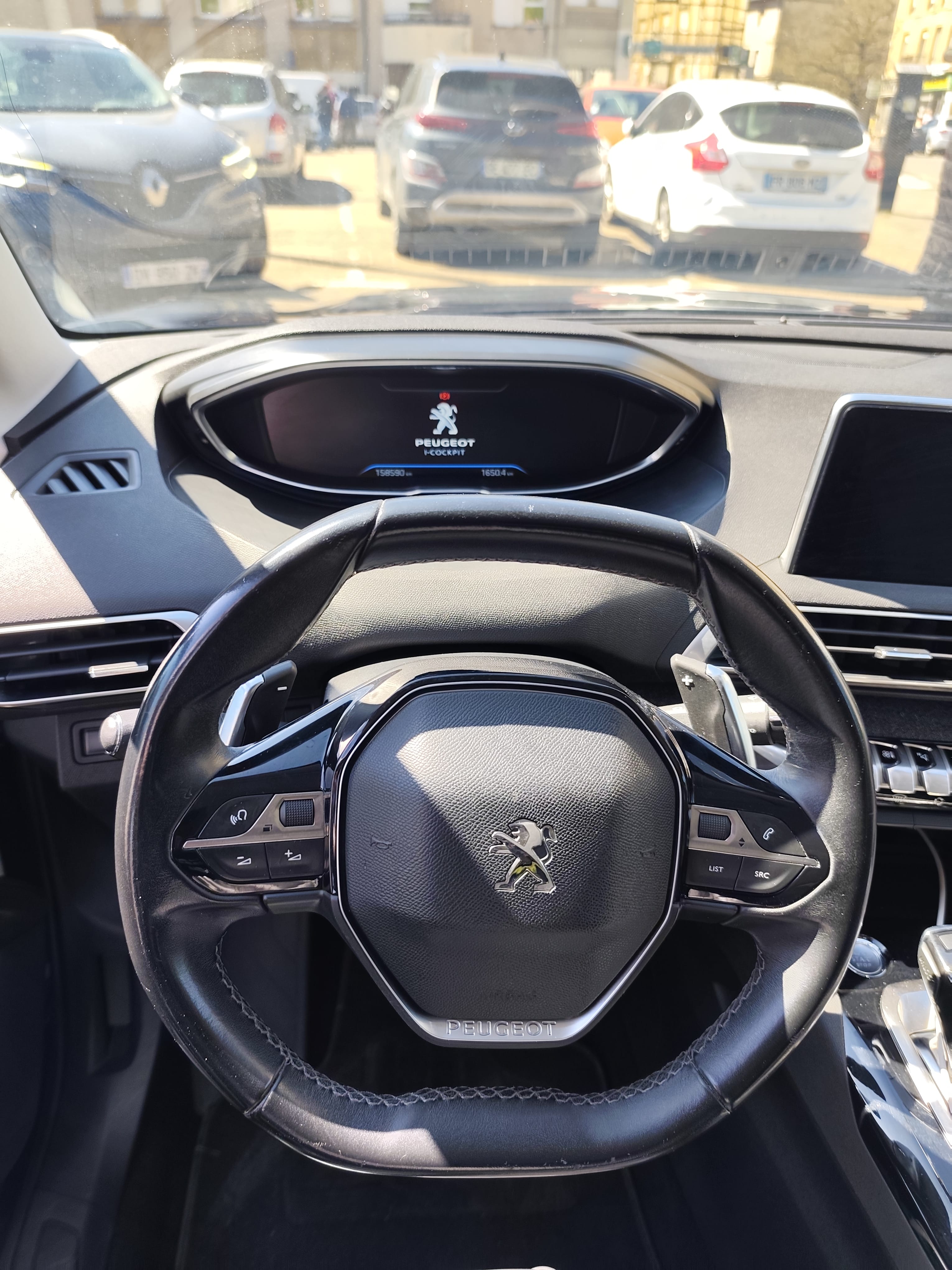 Peugeot 3008 avec GPS