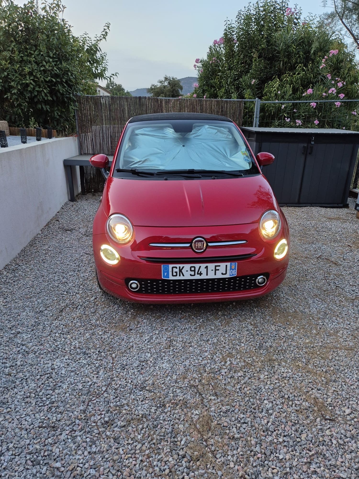 Fiat 500 C, 2022, Essence 95 / Elektrisch (hybride)