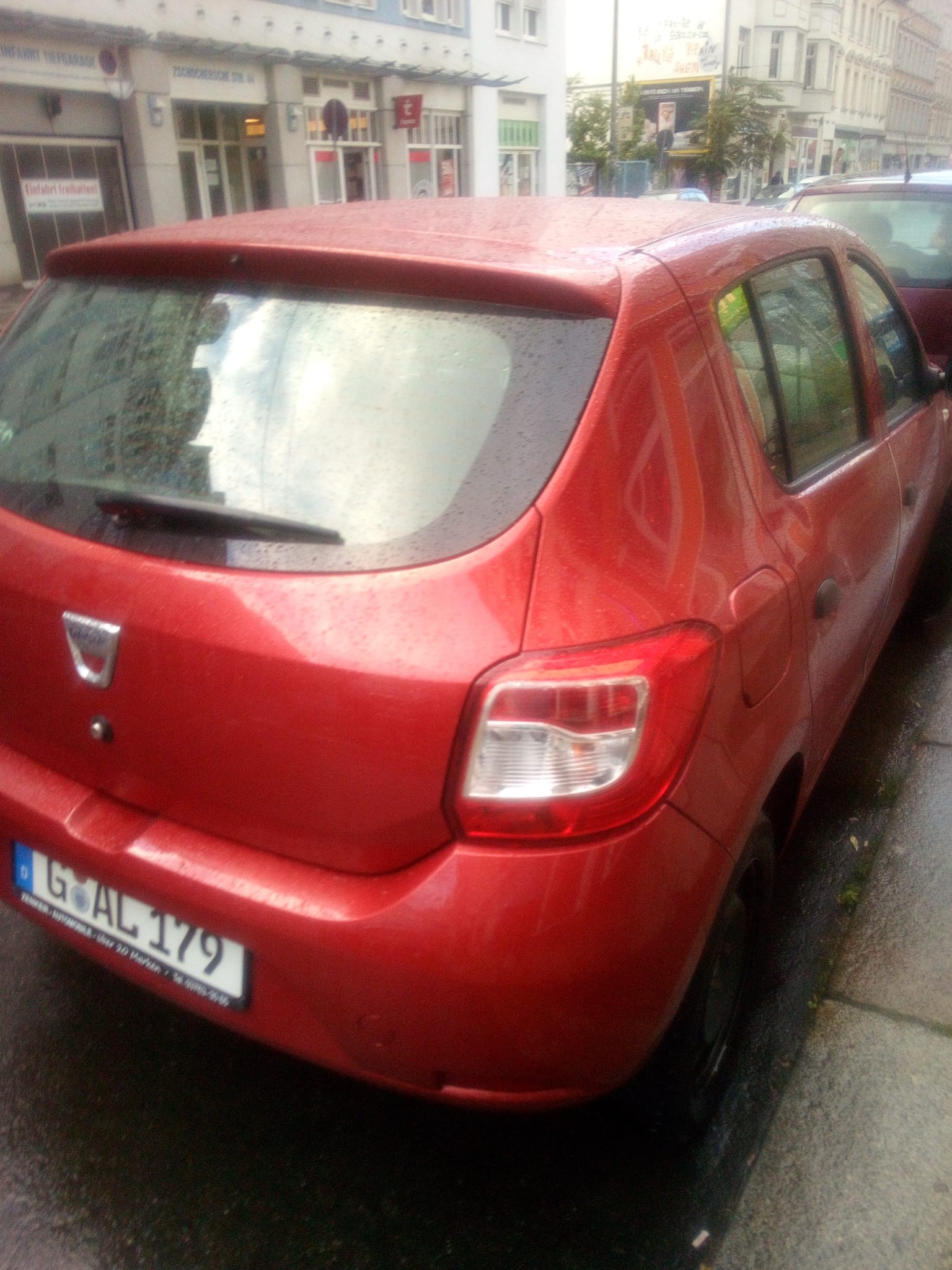 Dacia Sandero mit Winterreifen