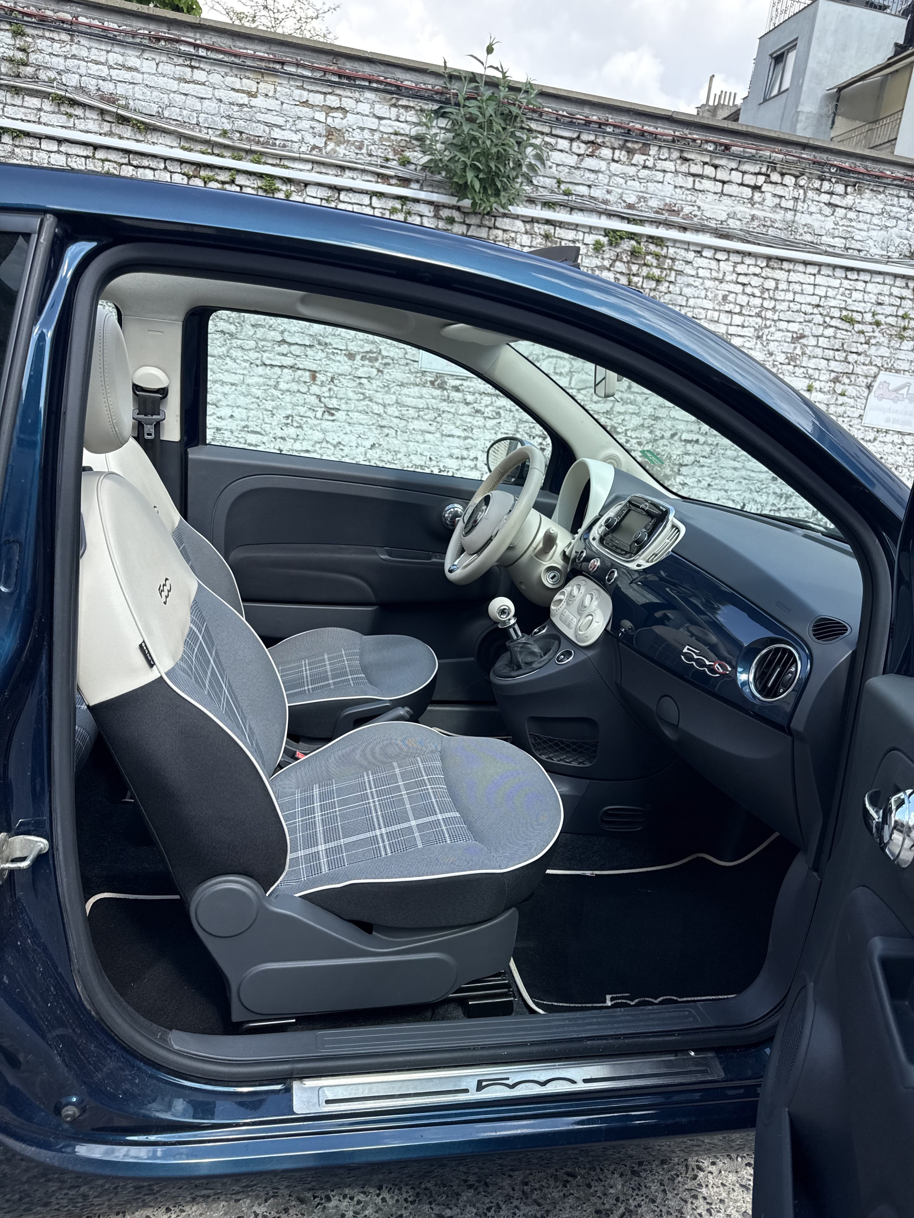 Fiat 500 C met USB-oplaadpoorten