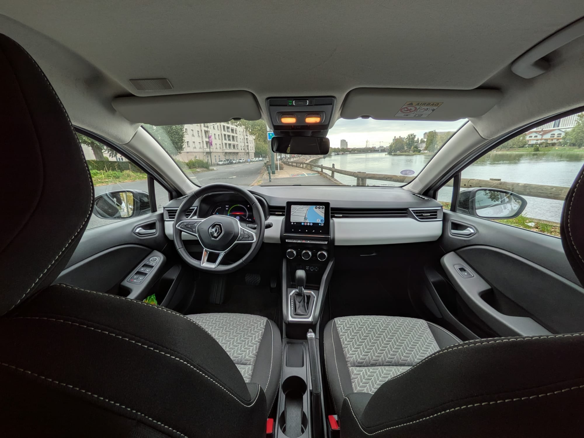 Renault Clio E-tech avec Caméra de recul