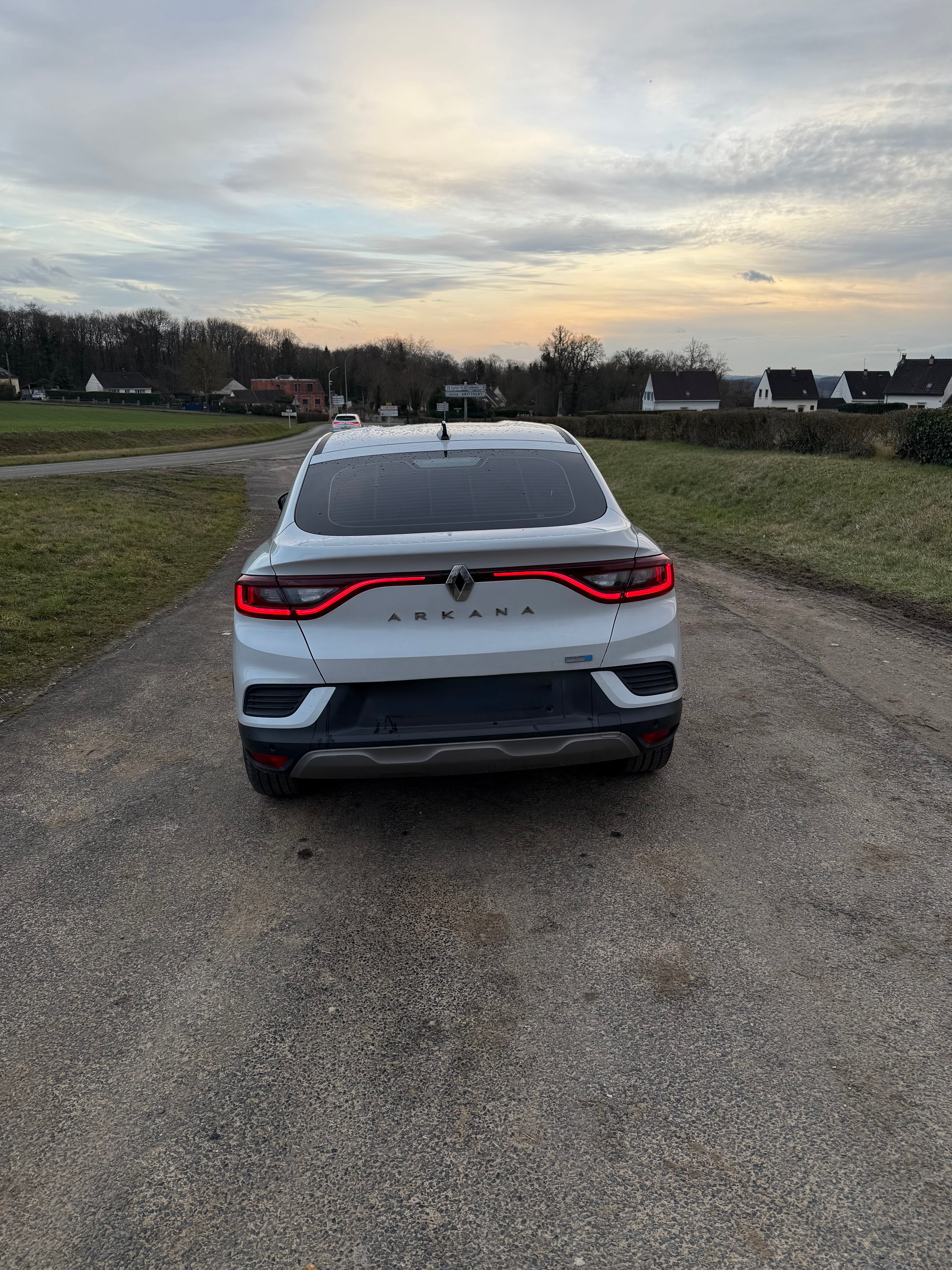 Renault Arkana E-Tech avec Caméra de recul