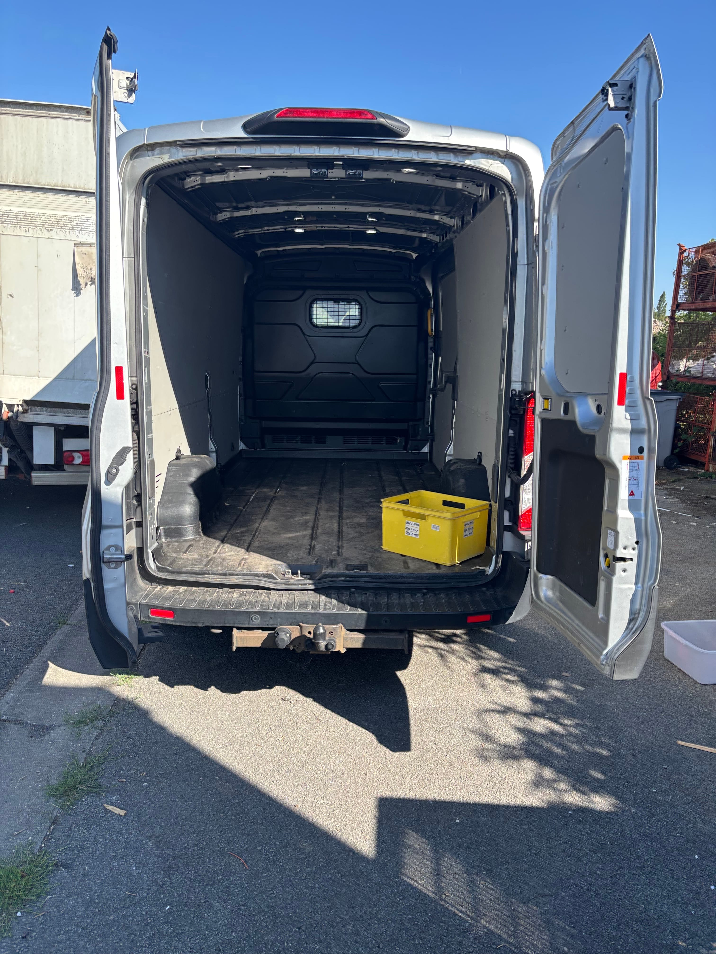 Ford Transit 350 XLT met USB-oplaadpoorten