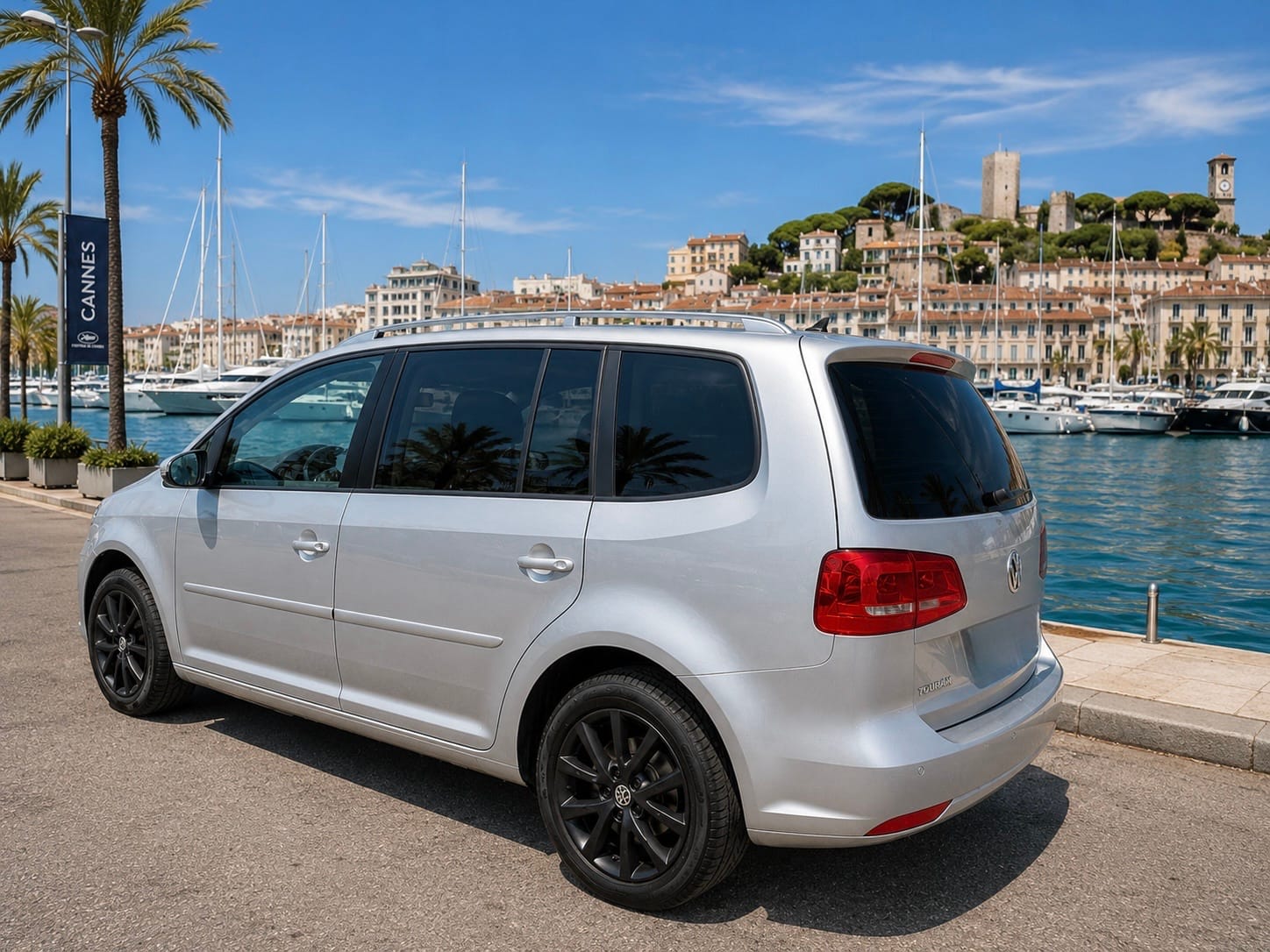Volkswagen Touran avec GPS