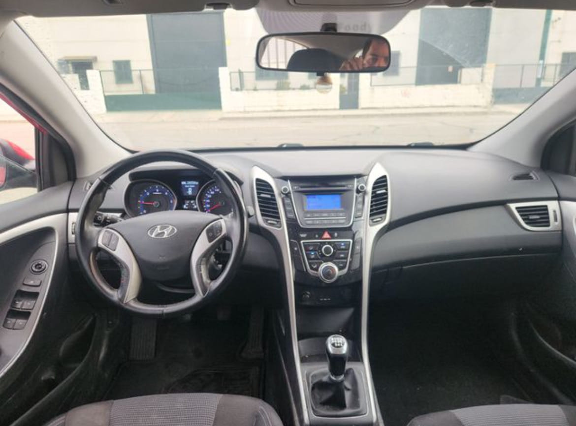 Hyundai i30 TECHO PANORÁMICO with Air conditioning