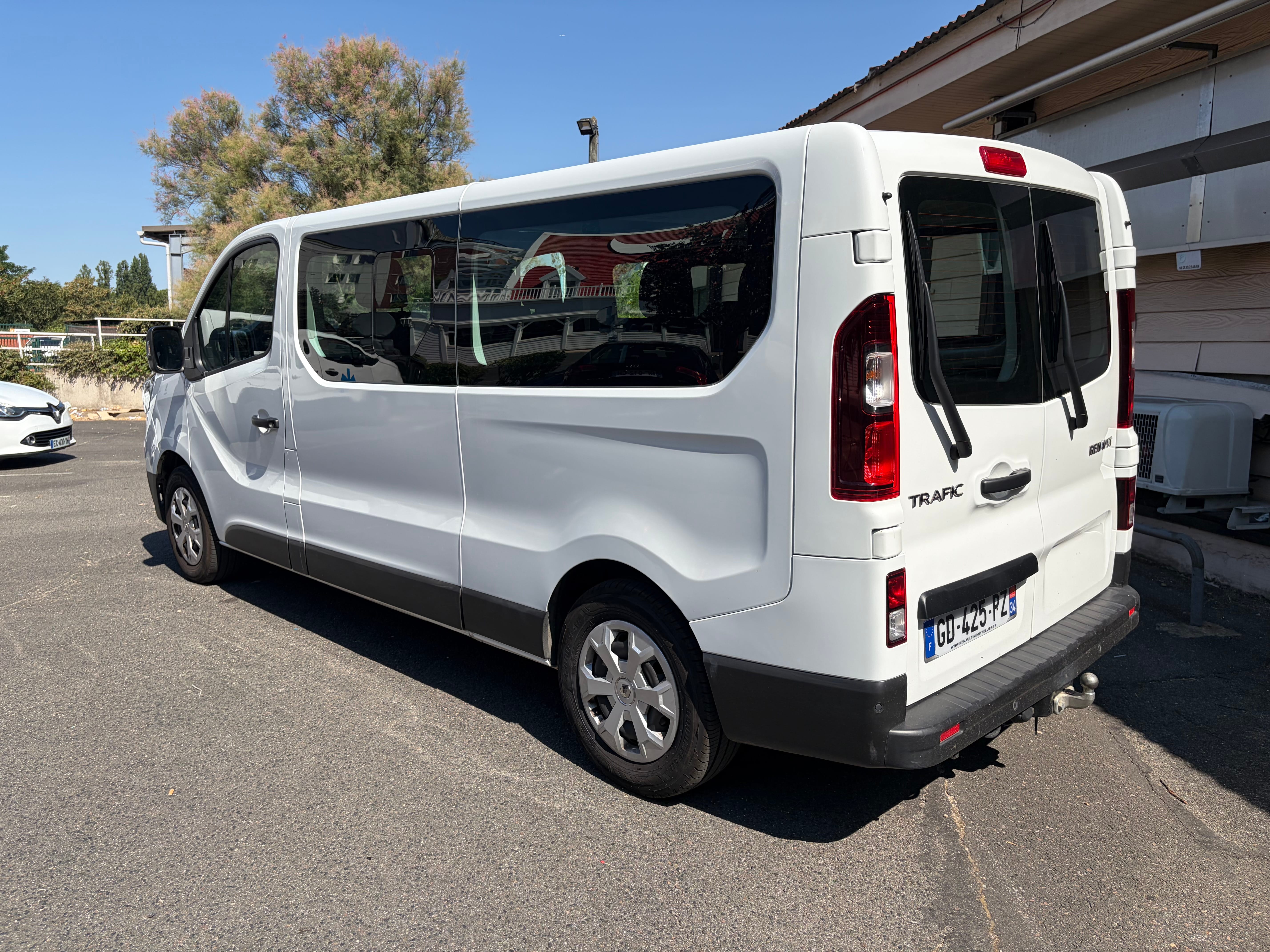 Renault Trafic Passenger  minibus 9 places DCI 150 ch avec GPS