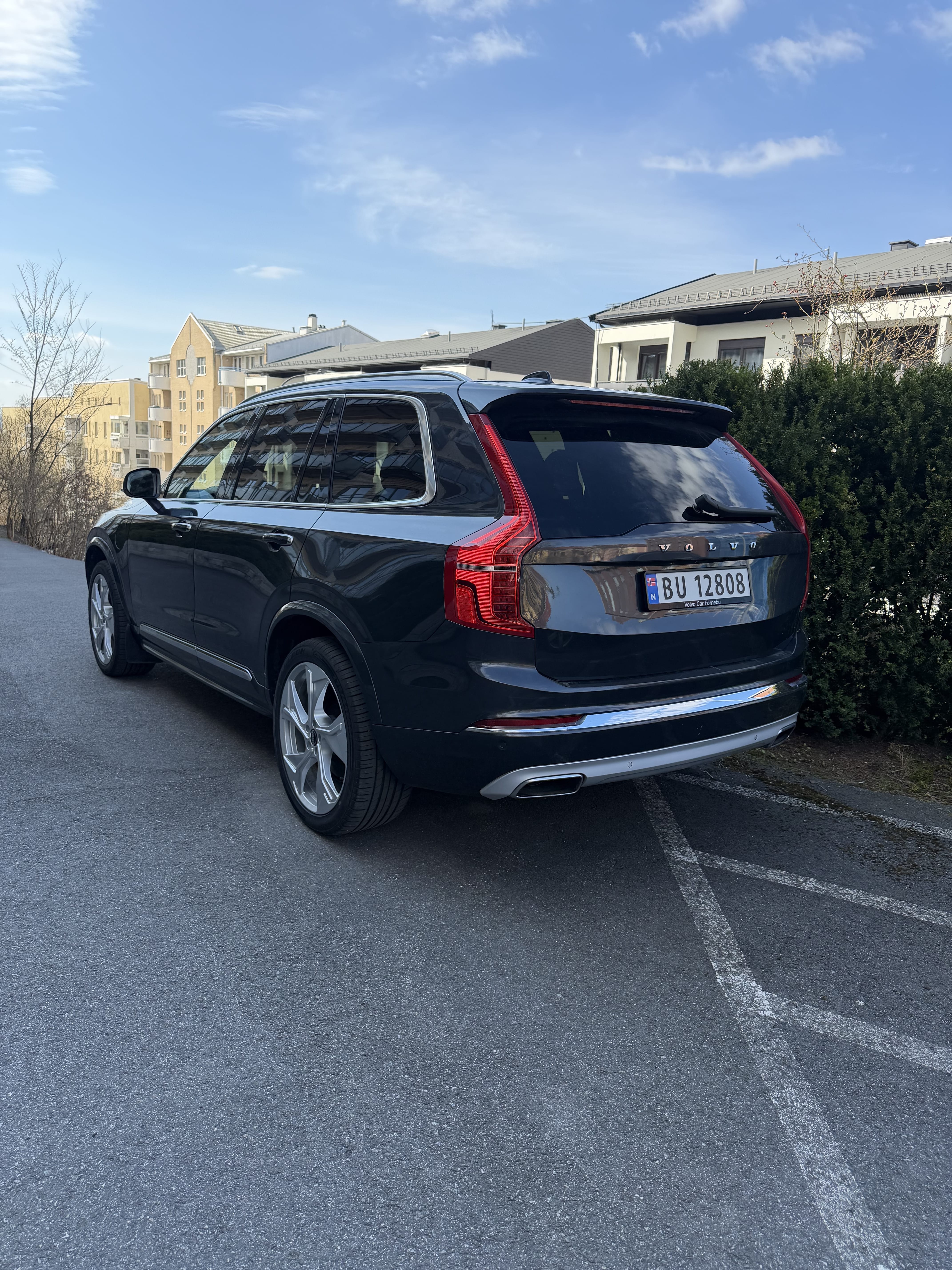 Volvo XC90 T8 Inscription 7-seter, automat, hybrid. Meget pen! med Ryggekamera