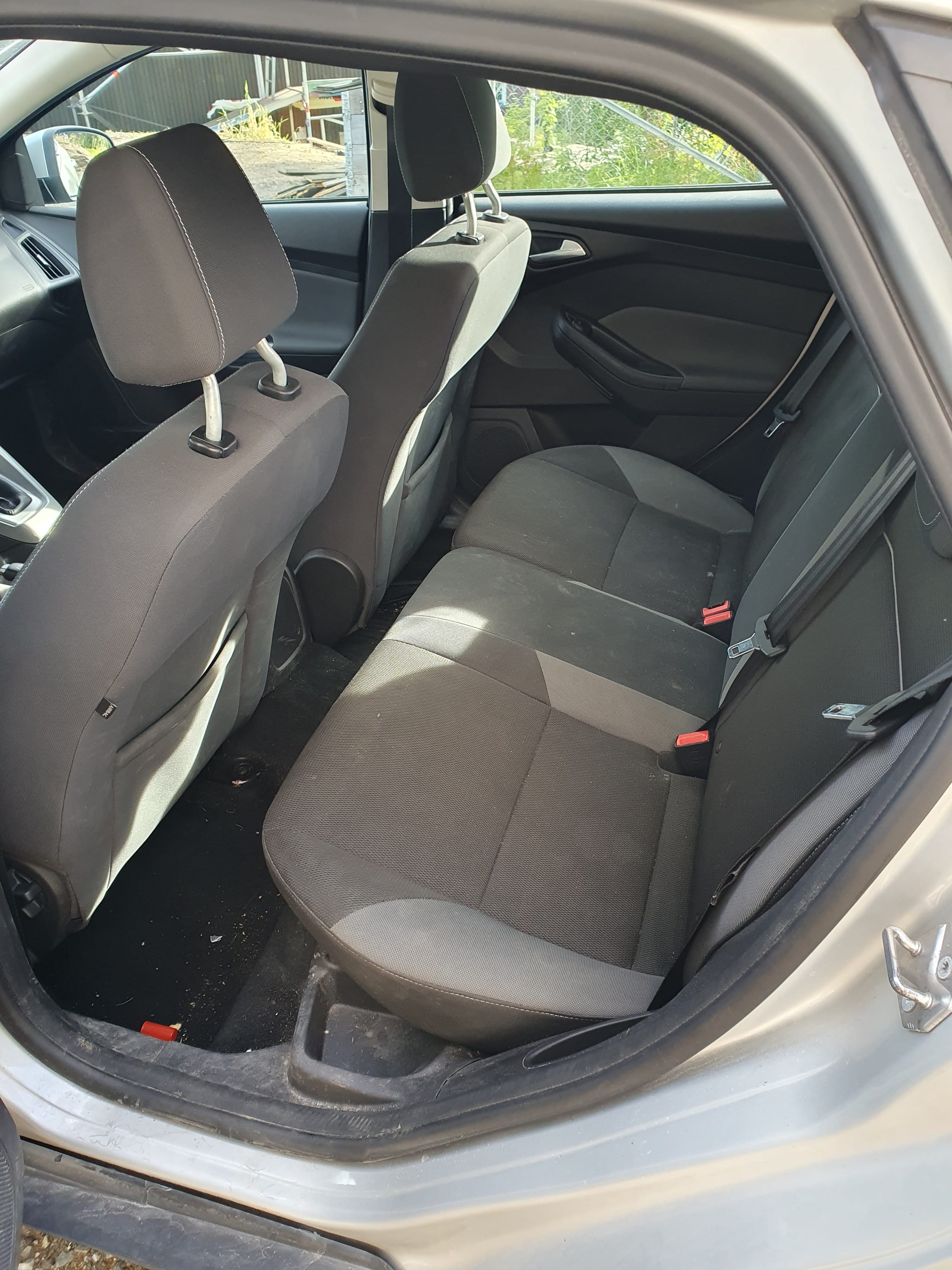 Ford Focus Coupé med Lydinngang