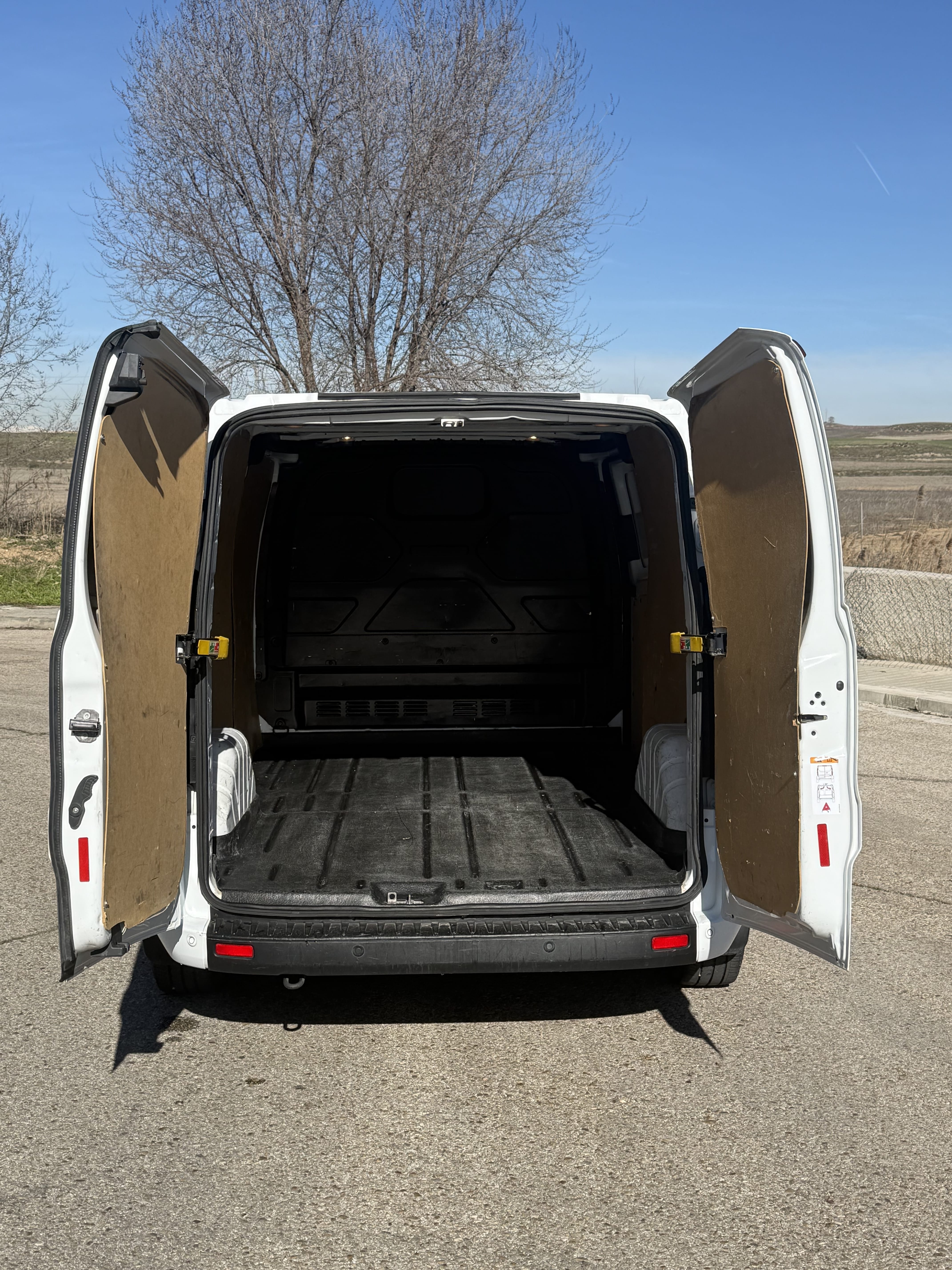 Ford Transit Custom Furgoneta Etiqueta Eco 130cv con Entrada de Audio/iPod