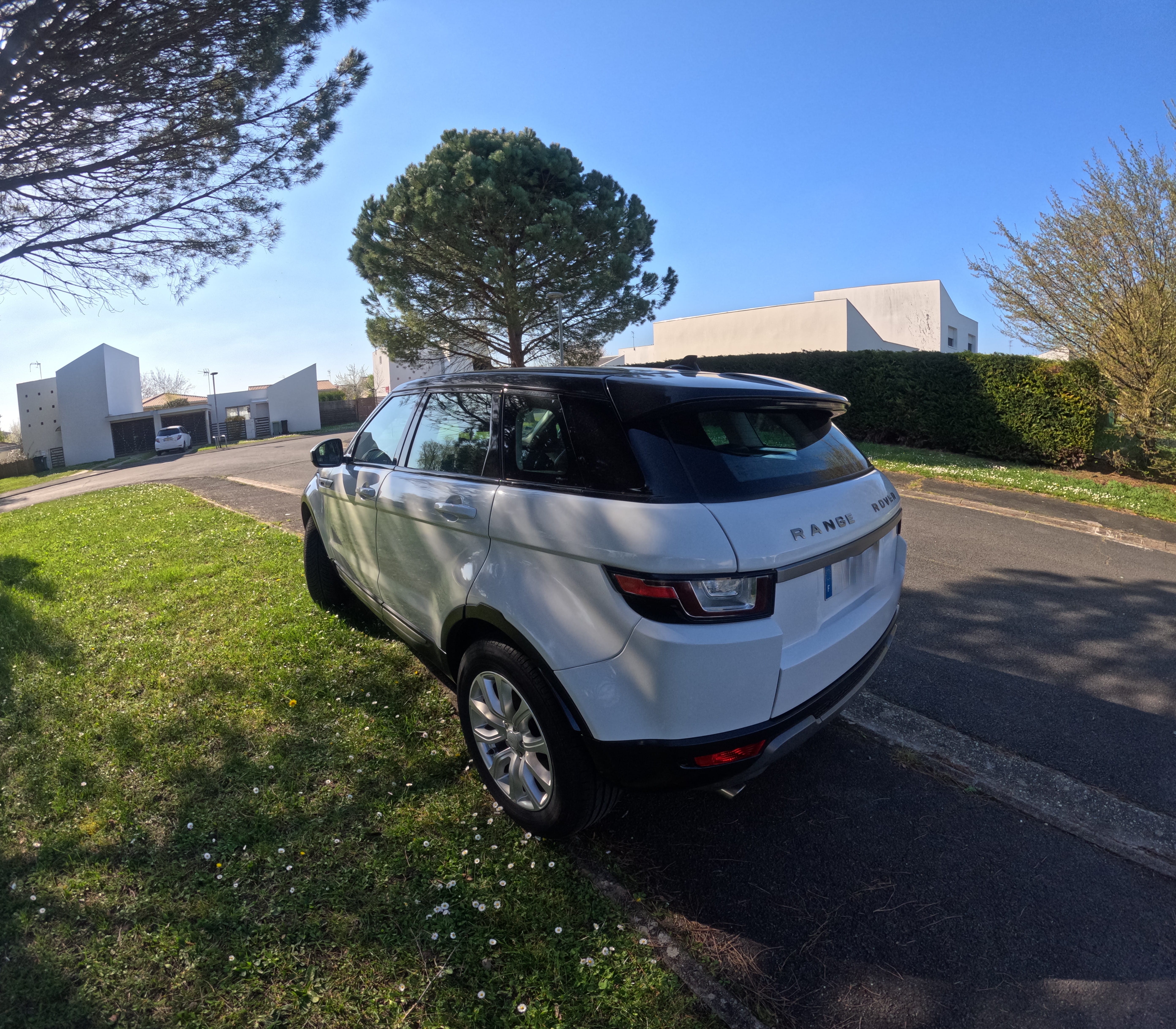 Land-Rover Range Rover Evoque